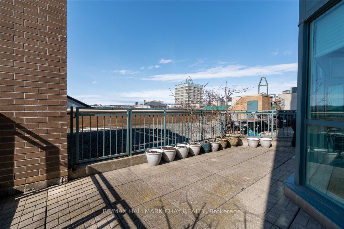#306 - 140 Dunlop Street Property Photo 44