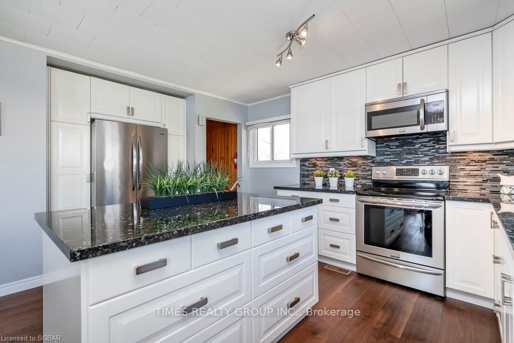 9 Bow Road Property Photo 16