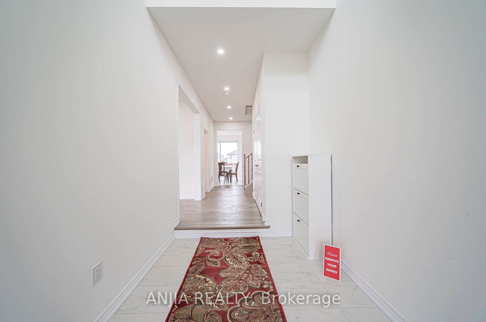 5 Del Ray Crescent Property Photo 5