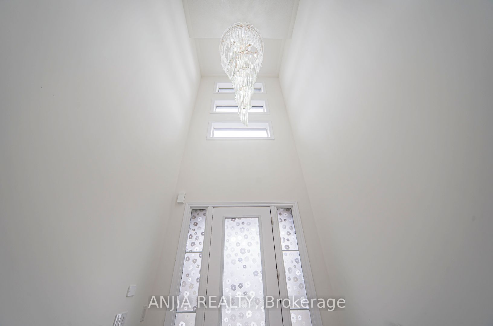 5 Del Ray Crescent Property Photo 7