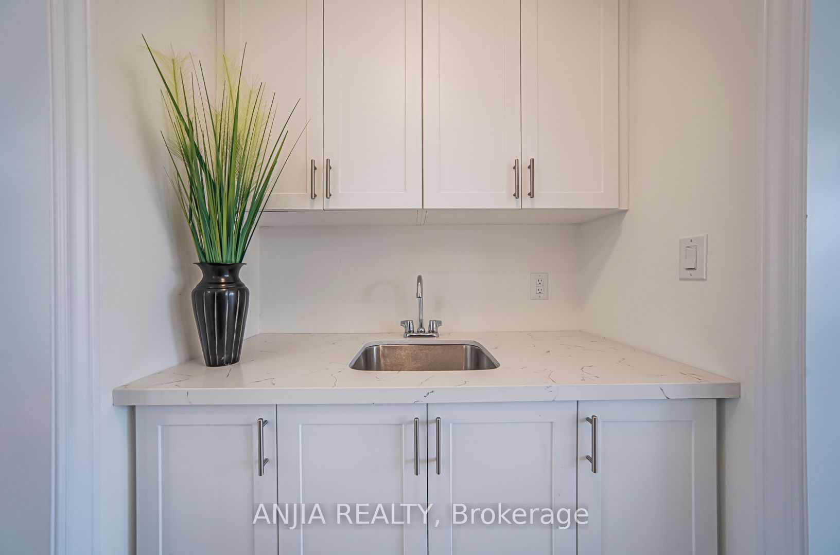5 Del Ray Crescent Property Photo 18