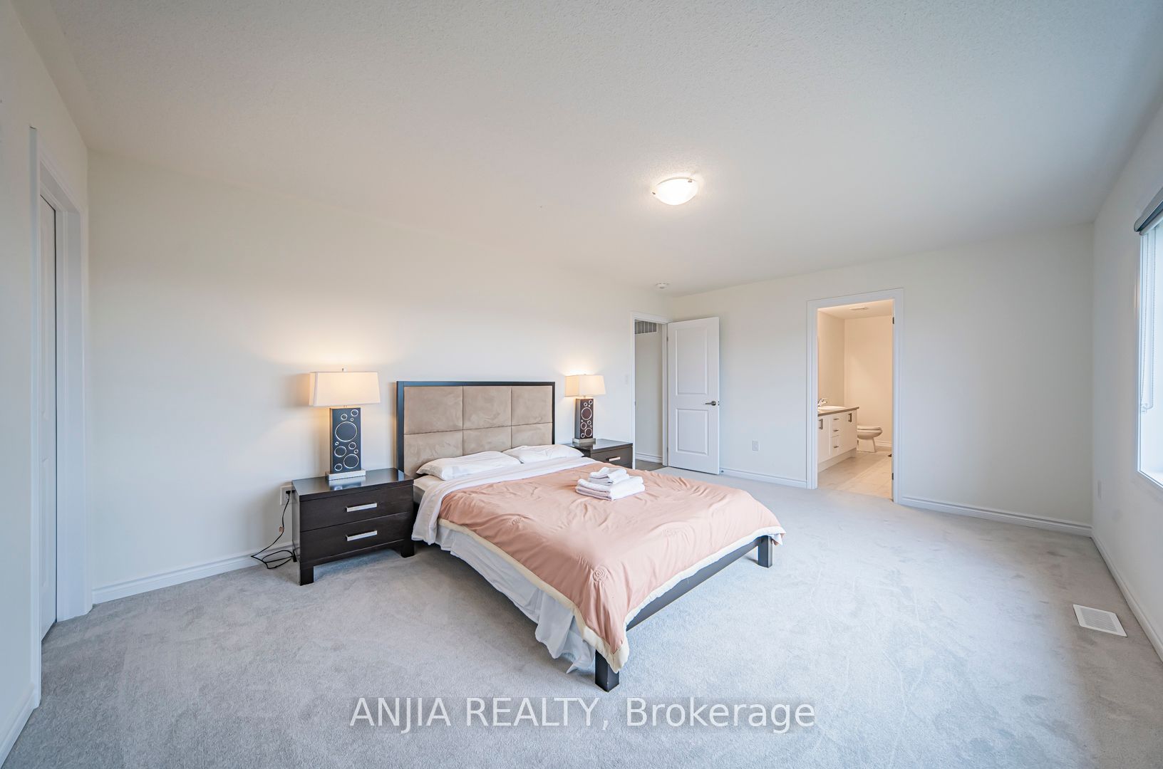 5 Del Ray Crescent Property Photo 25