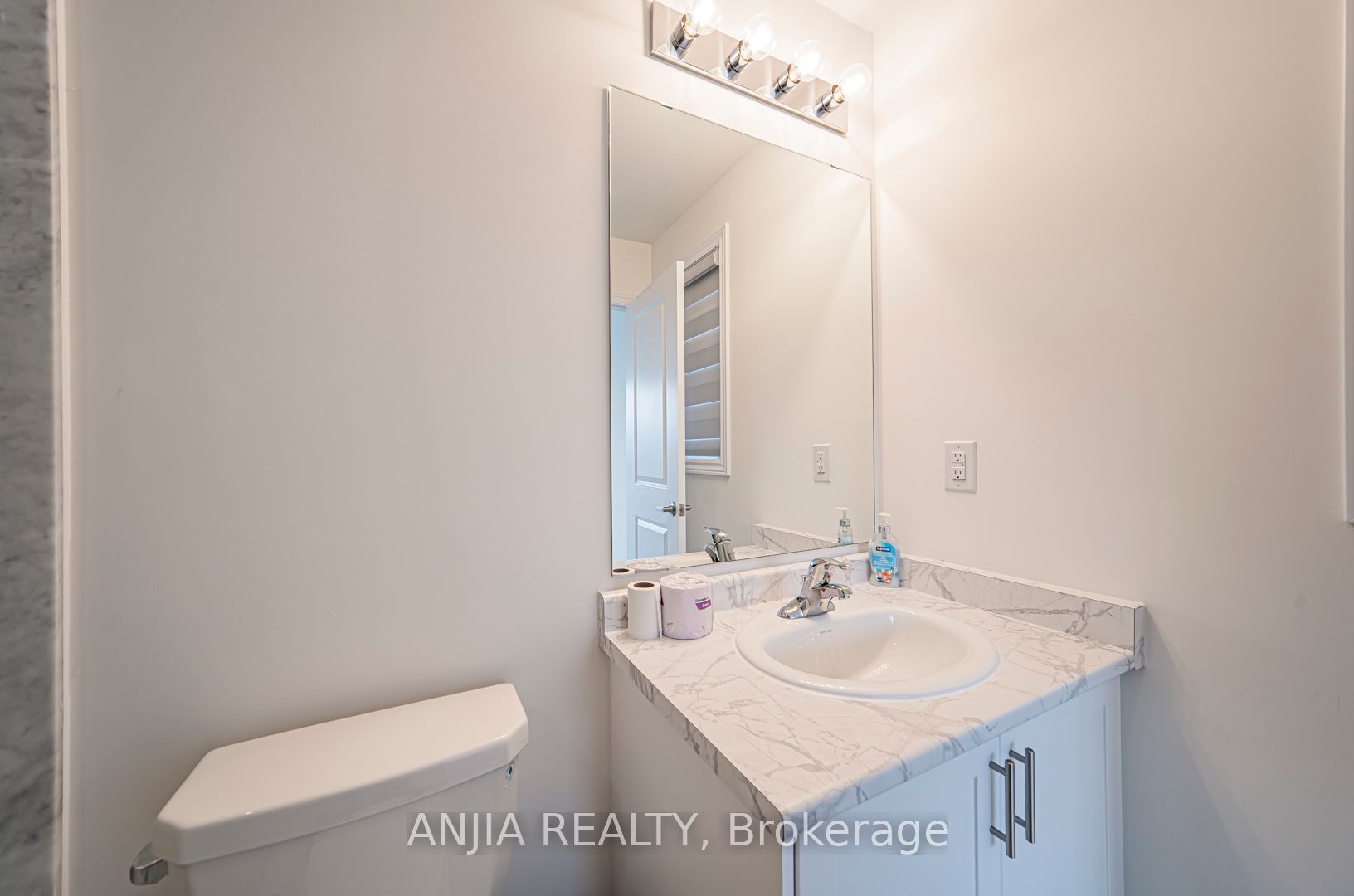 5 Del Ray Crescent Property Photo 37