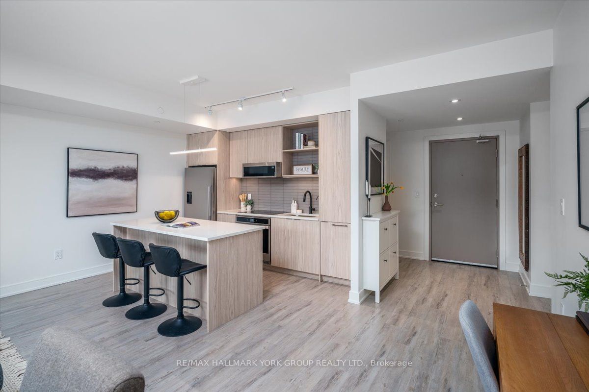 #520 - 185 Dunlop Street Property Photo 6