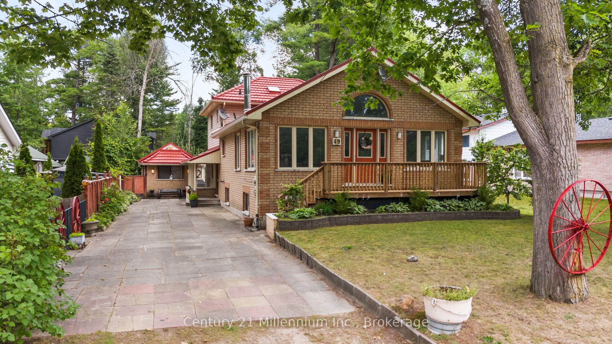 49 32nd Street Property Photo 1
