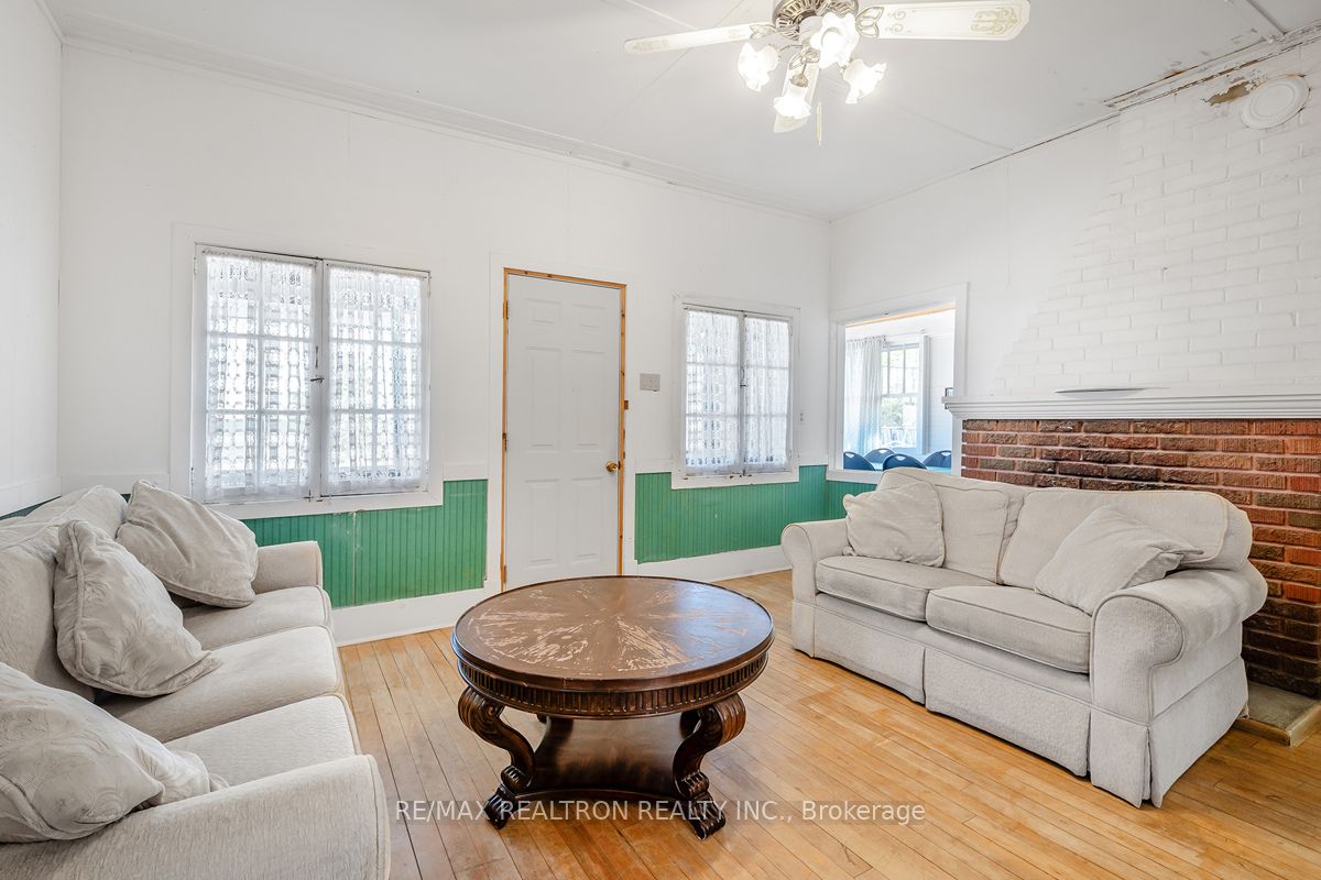 11 12th Street Property Photo 14