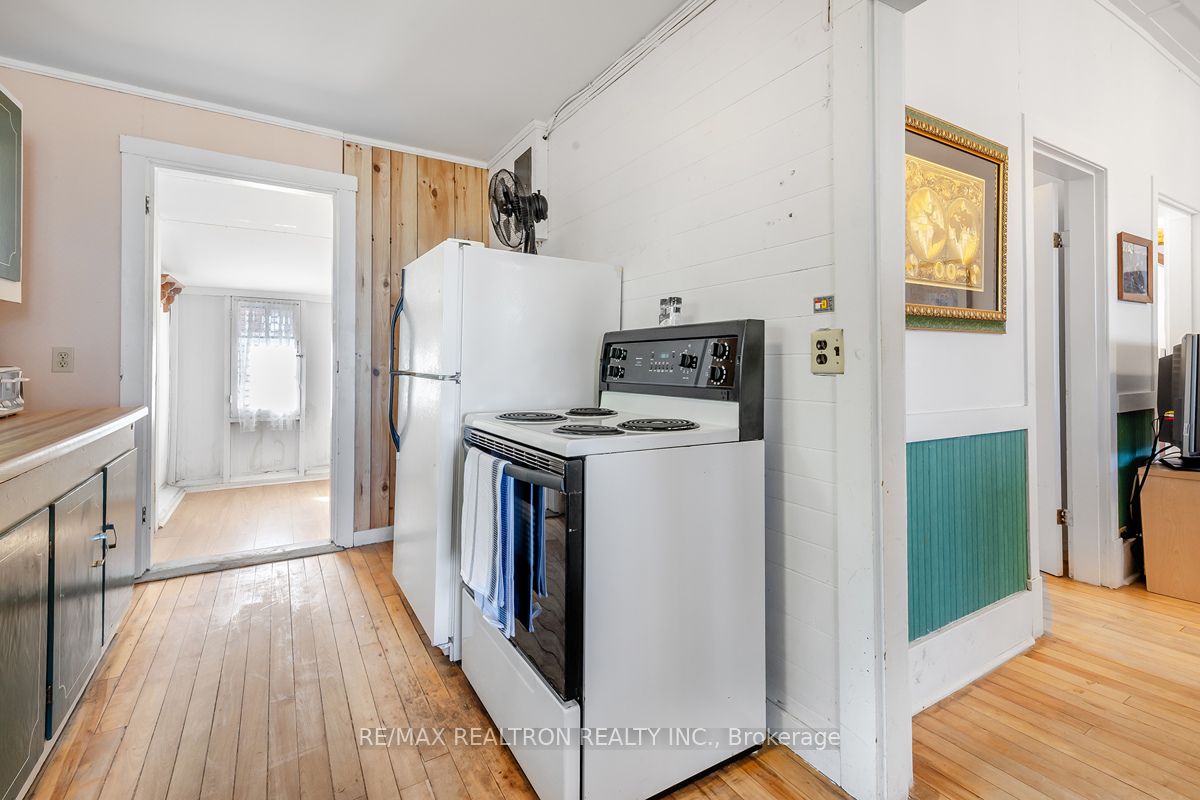 11 12th Street Property Photo 18