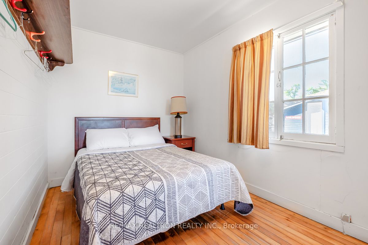 11 12th Street Property Photo 20