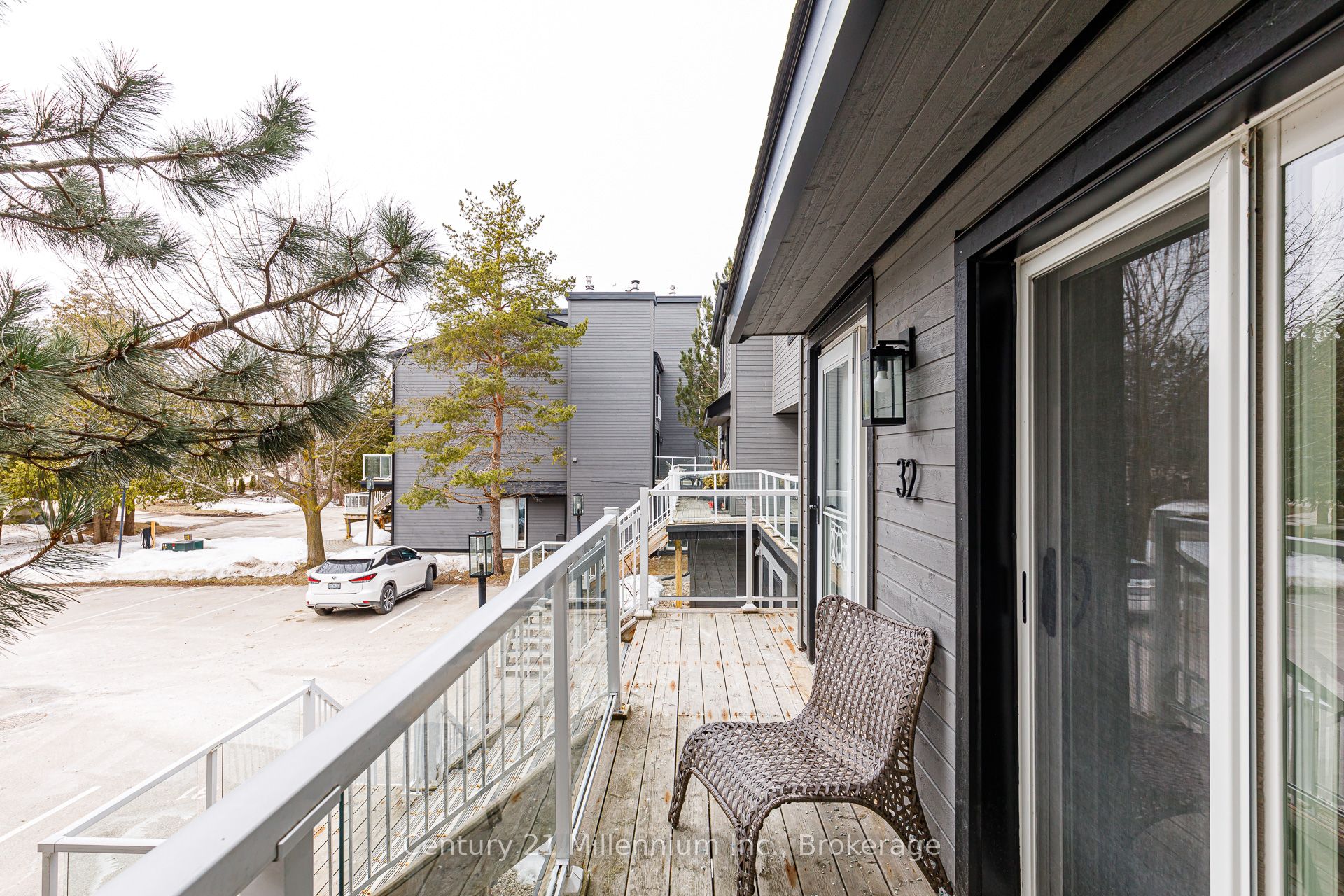 #32 - 44 Trott Boulevard Property Photo 7