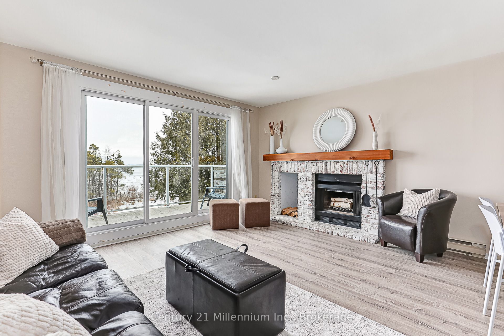 #32 - 44 Trott Boulevard Property Photo 14