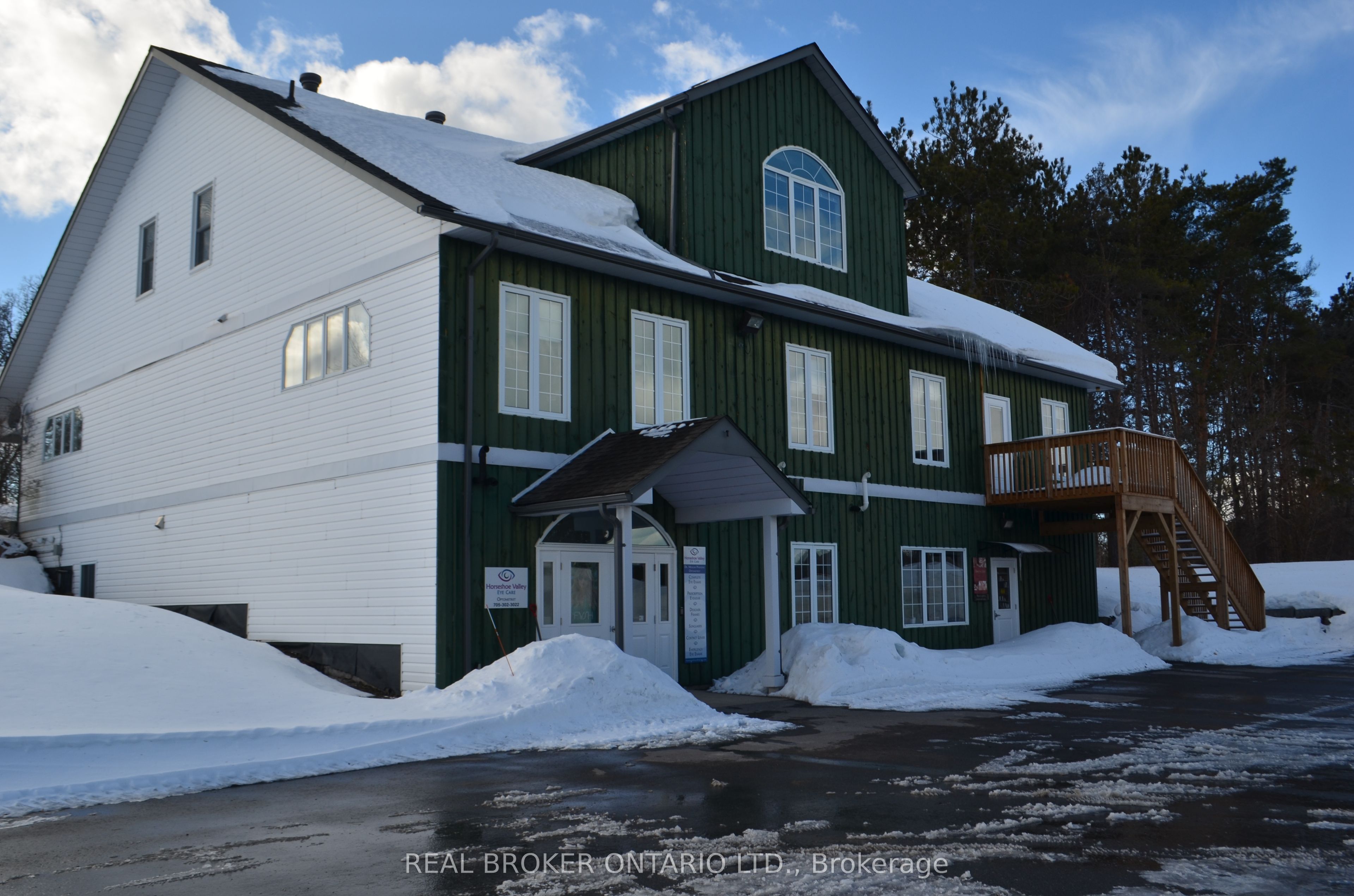 #3 - 213 Horseshoe Valley Road Property Photo 2