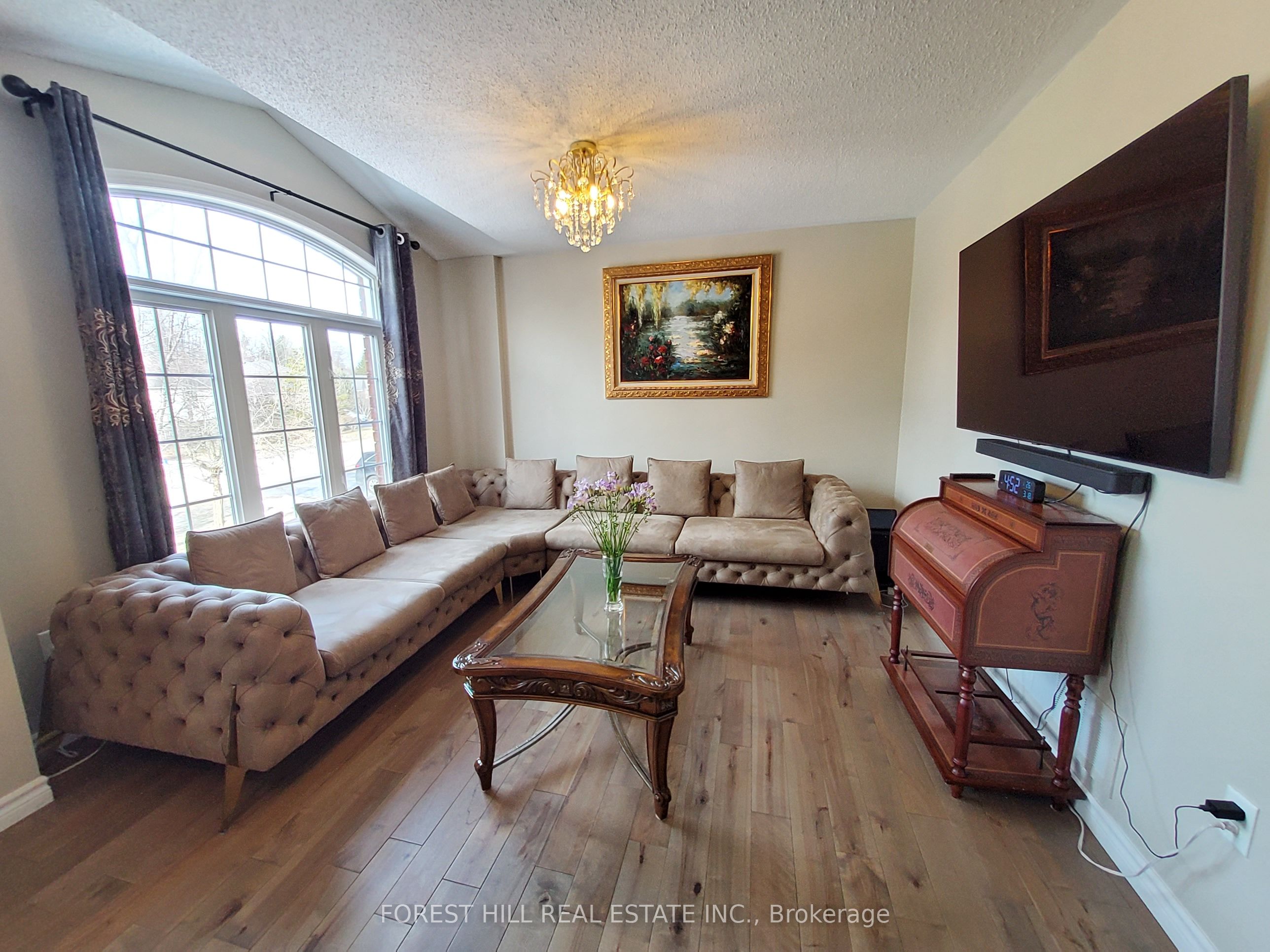 7 Tamarack Way Property Photo 6