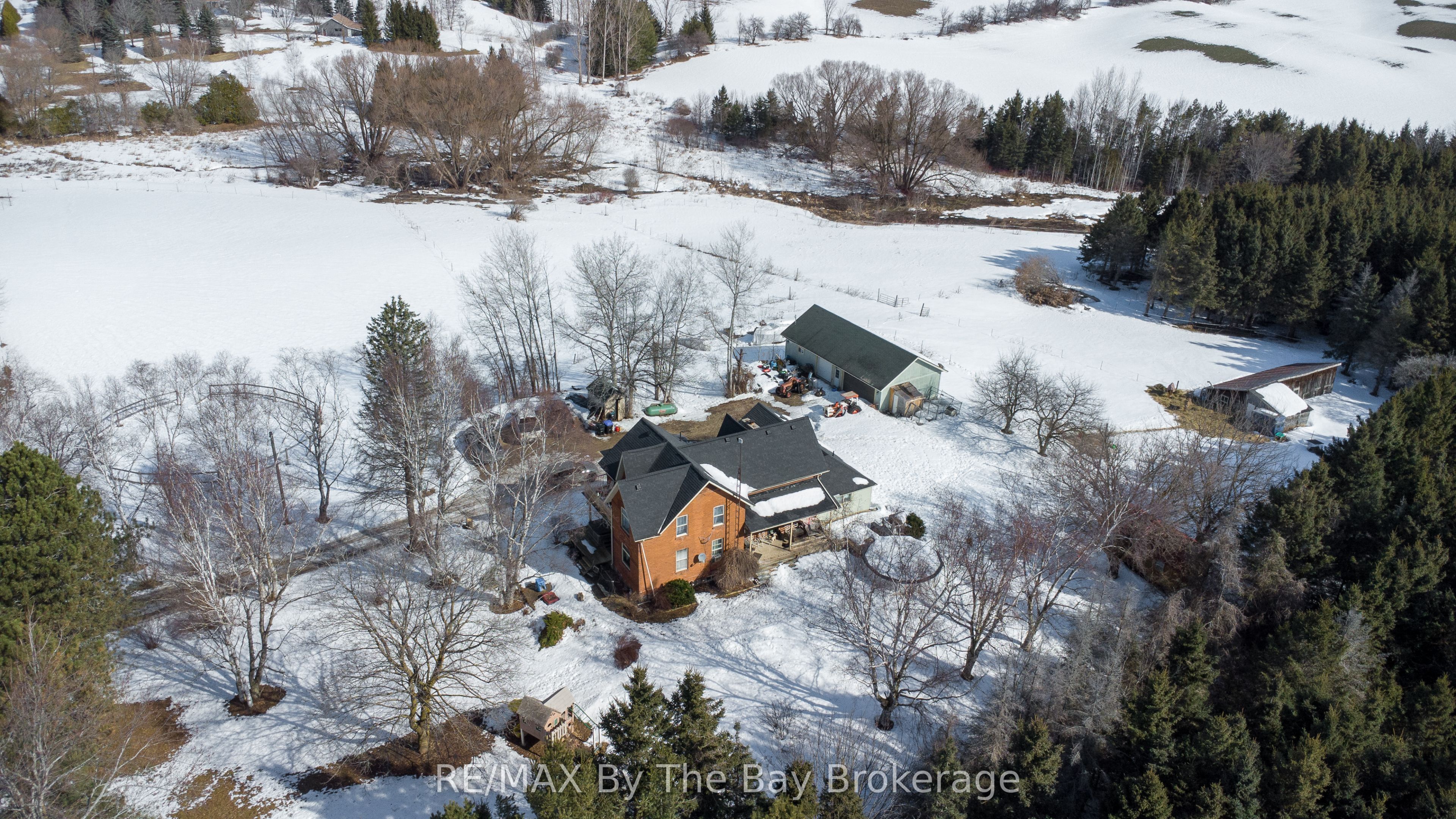 2553 County 42 Road Property Photo 1