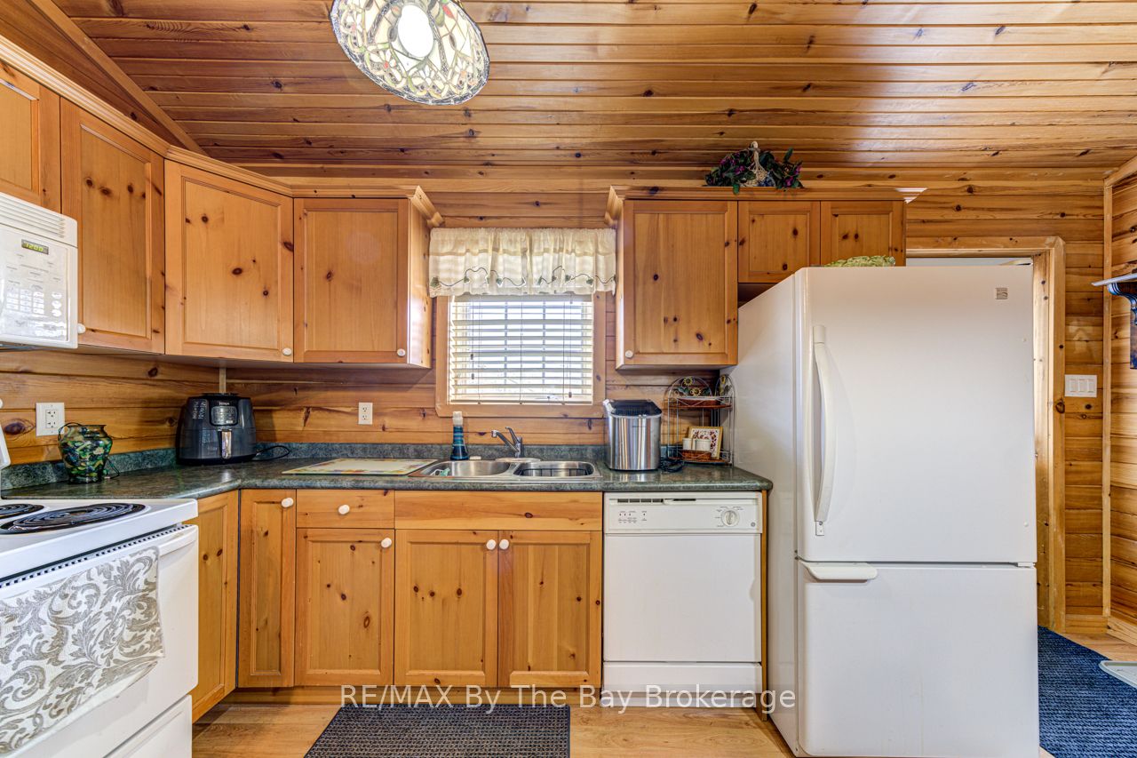 44 Cabin Crescent Property Photo 8