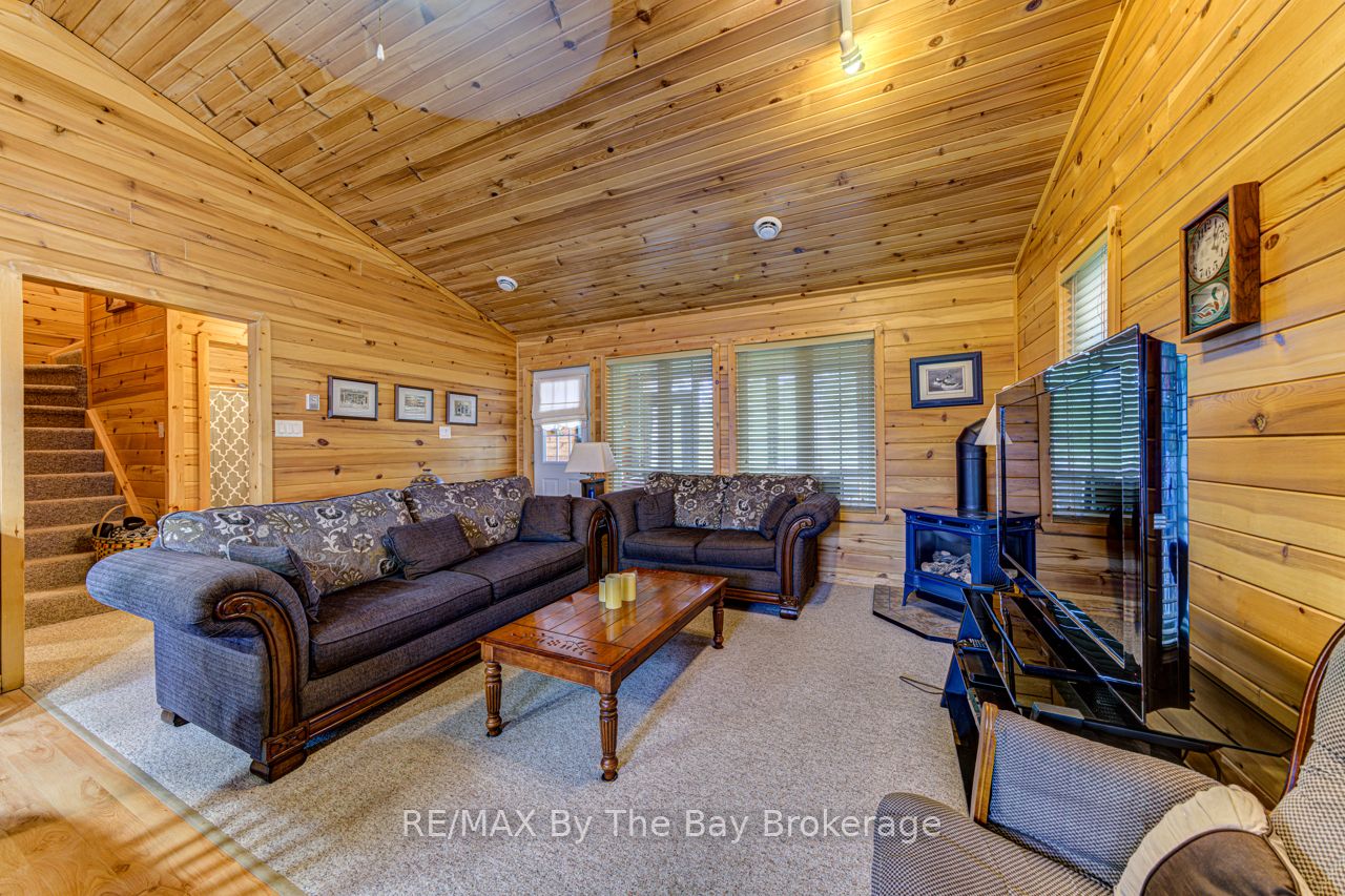 44 Cabin Crescent Property Photo 14