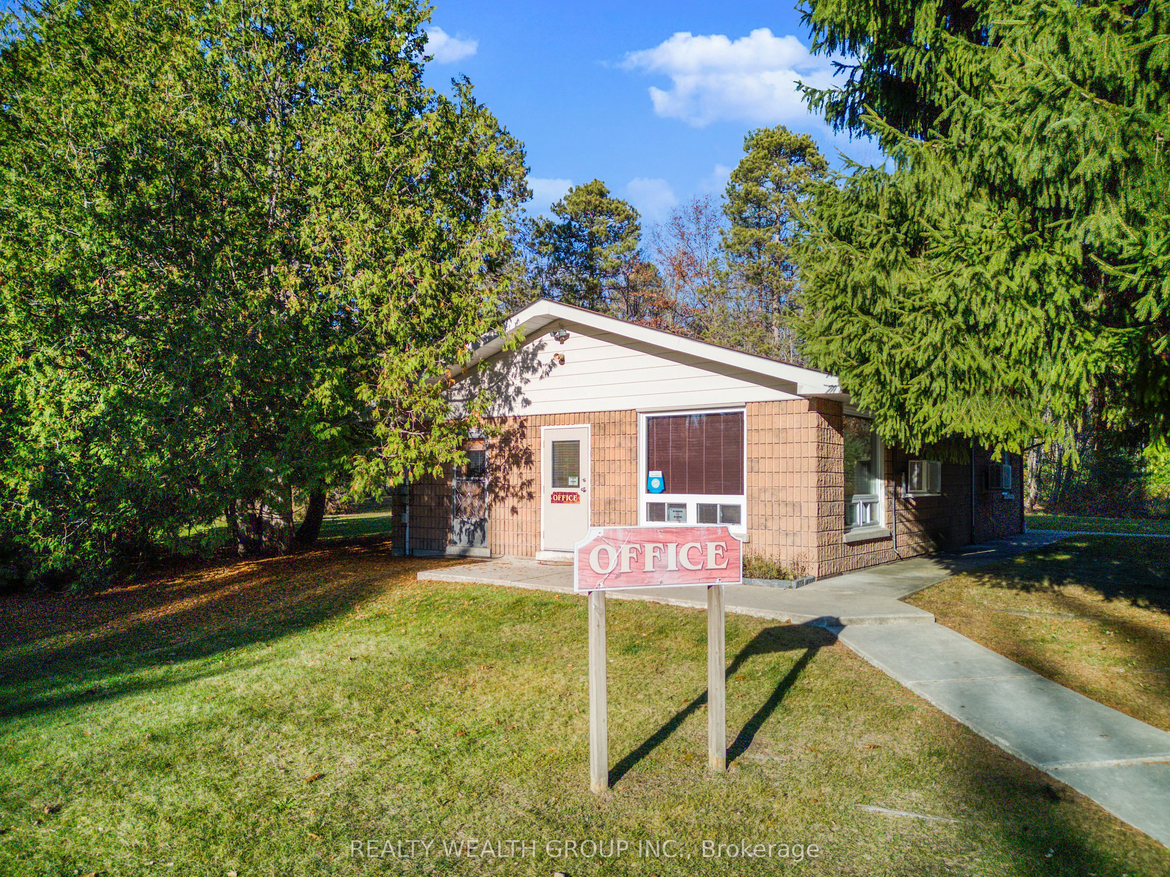 3761 Horseshoe Valley Road Property Photo 4