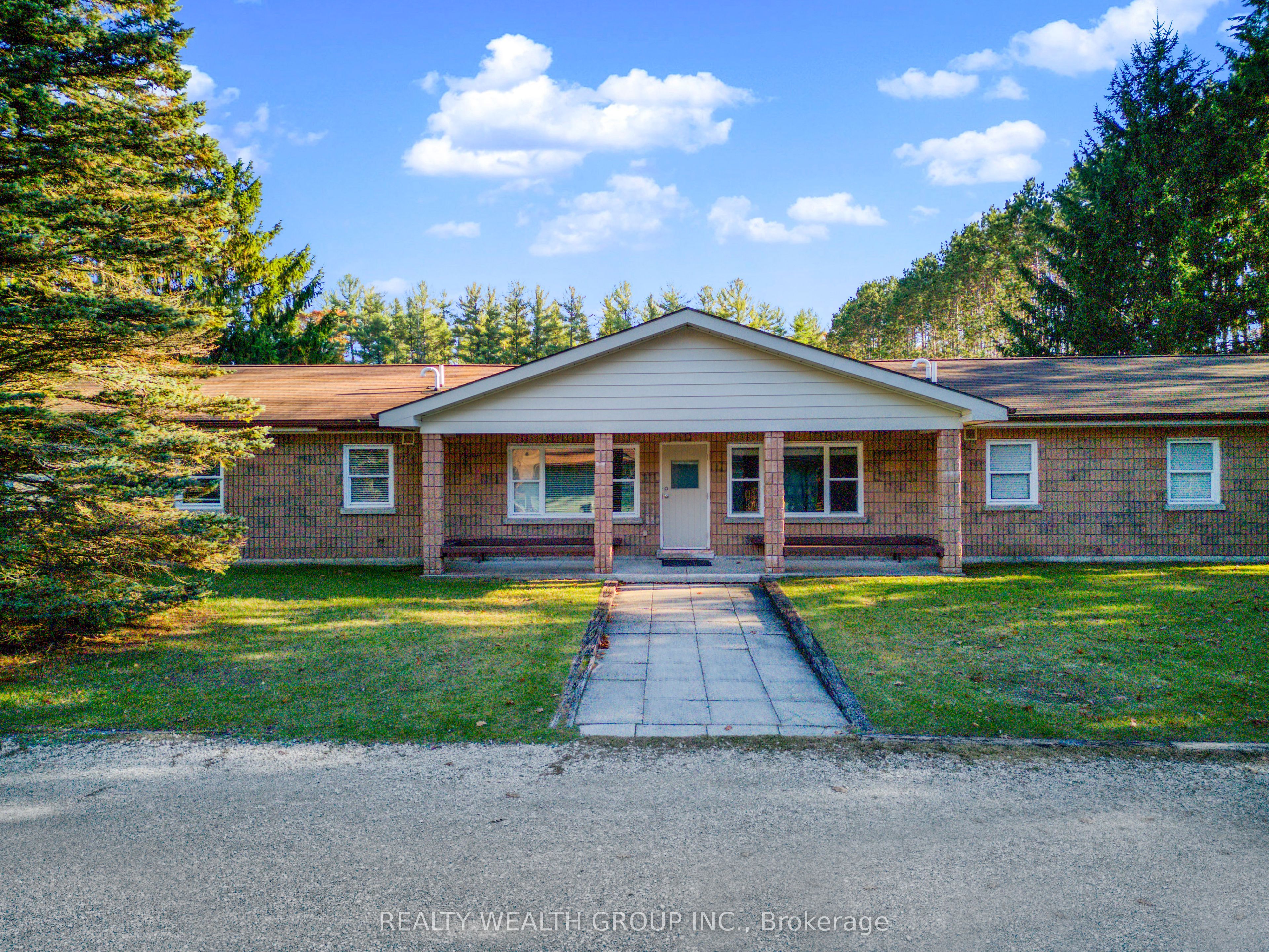 3761 Horseshoe Valley Road Property Photo 5