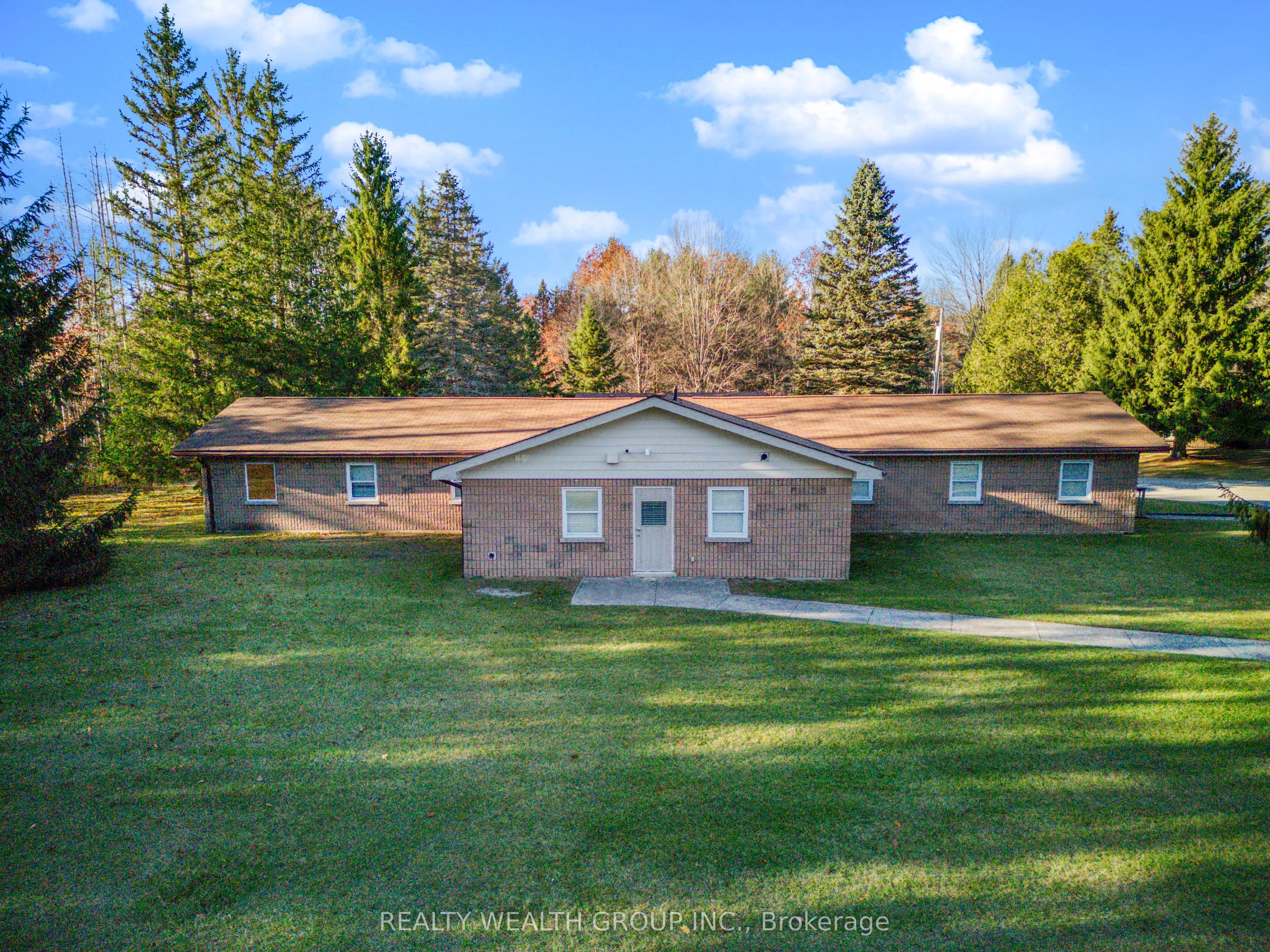 3761 Horseshoe Valley Road Property Photo 6