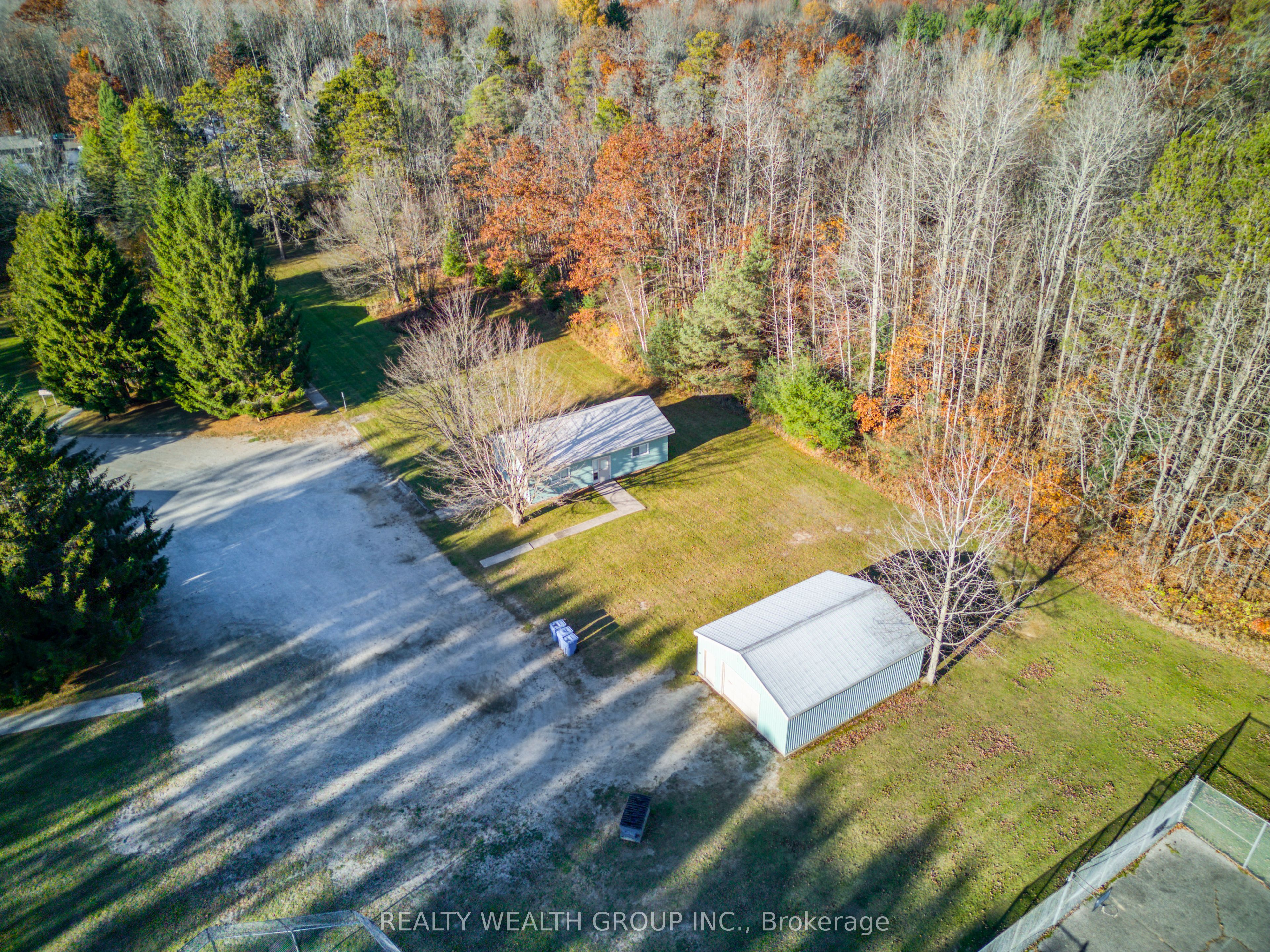 3761 Horseshoe Valley Road Property Photo 13