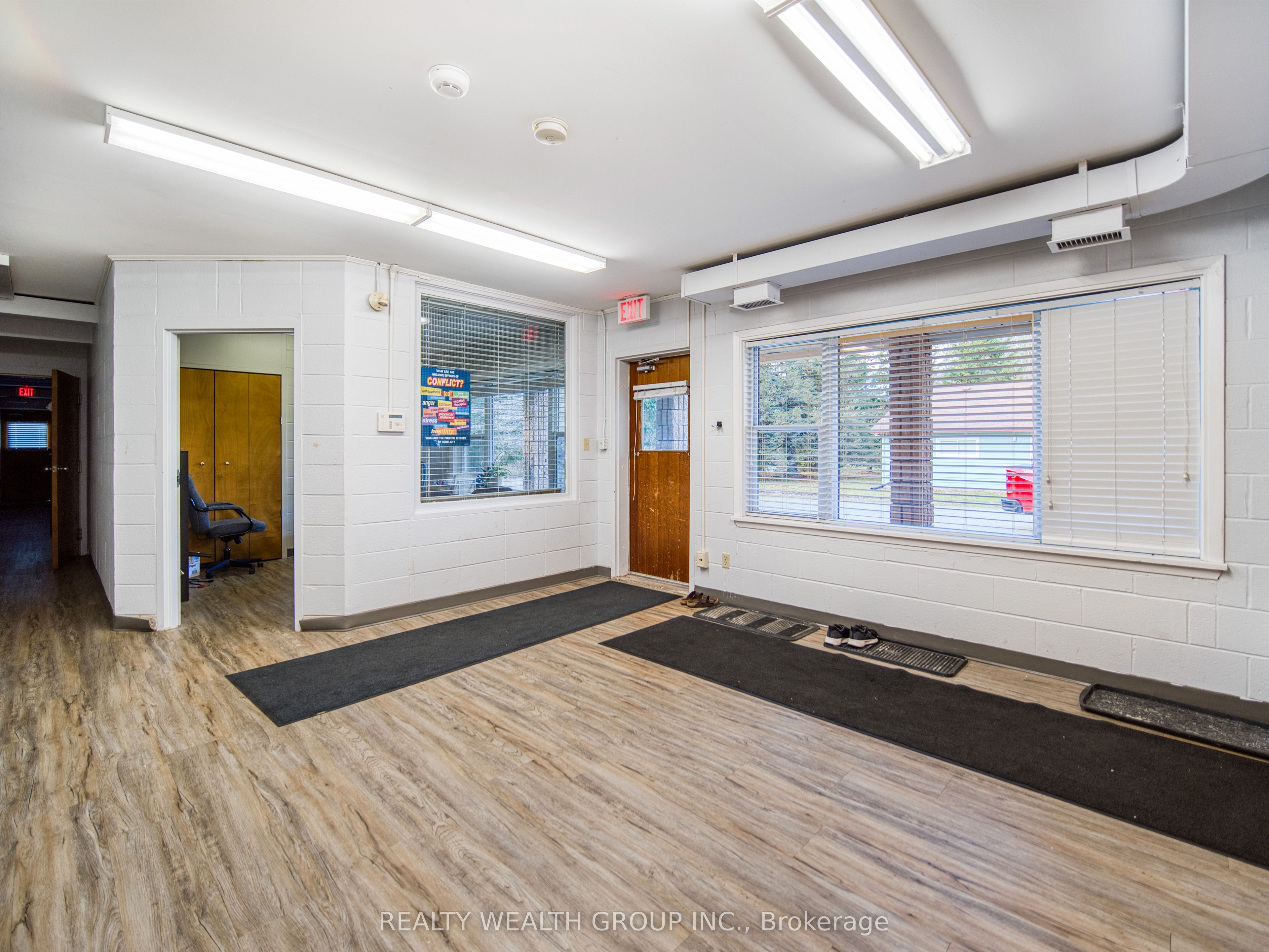 3761 Horseshoe Valley Road Property Photo 15