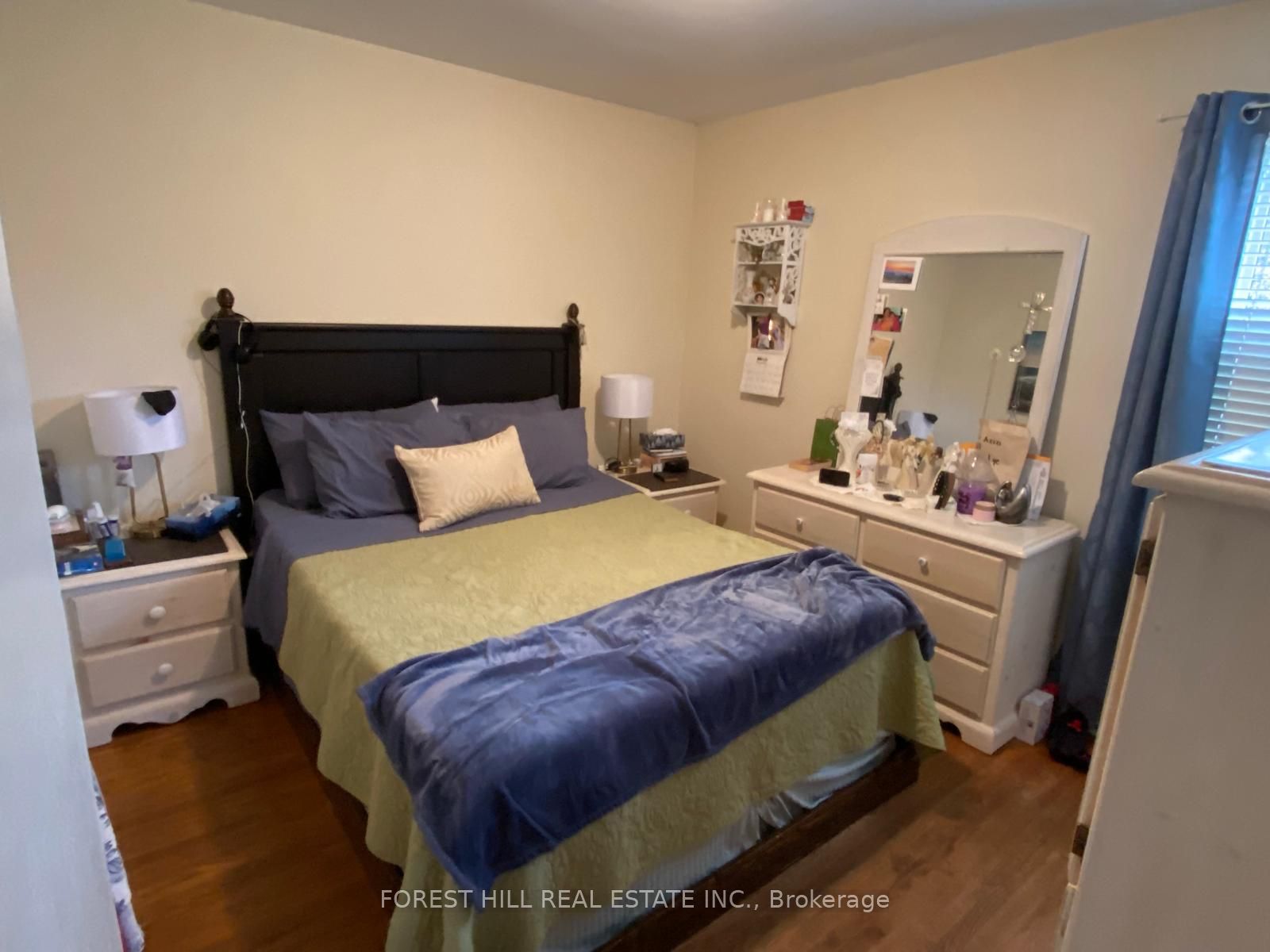 321 Innisfil Street Property Photo 7