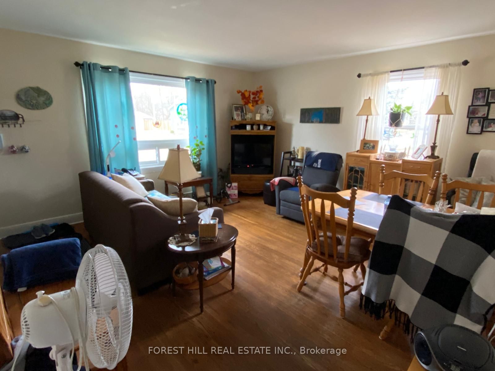 321 Innisfil Street Property Photo 13