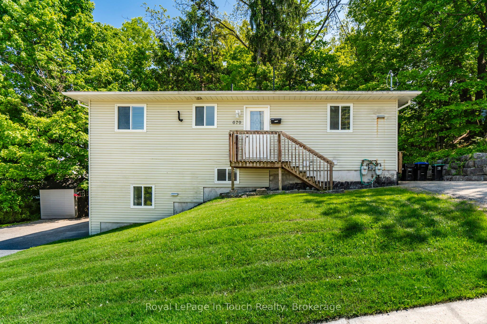 679 Montreal Street Property Photo 3