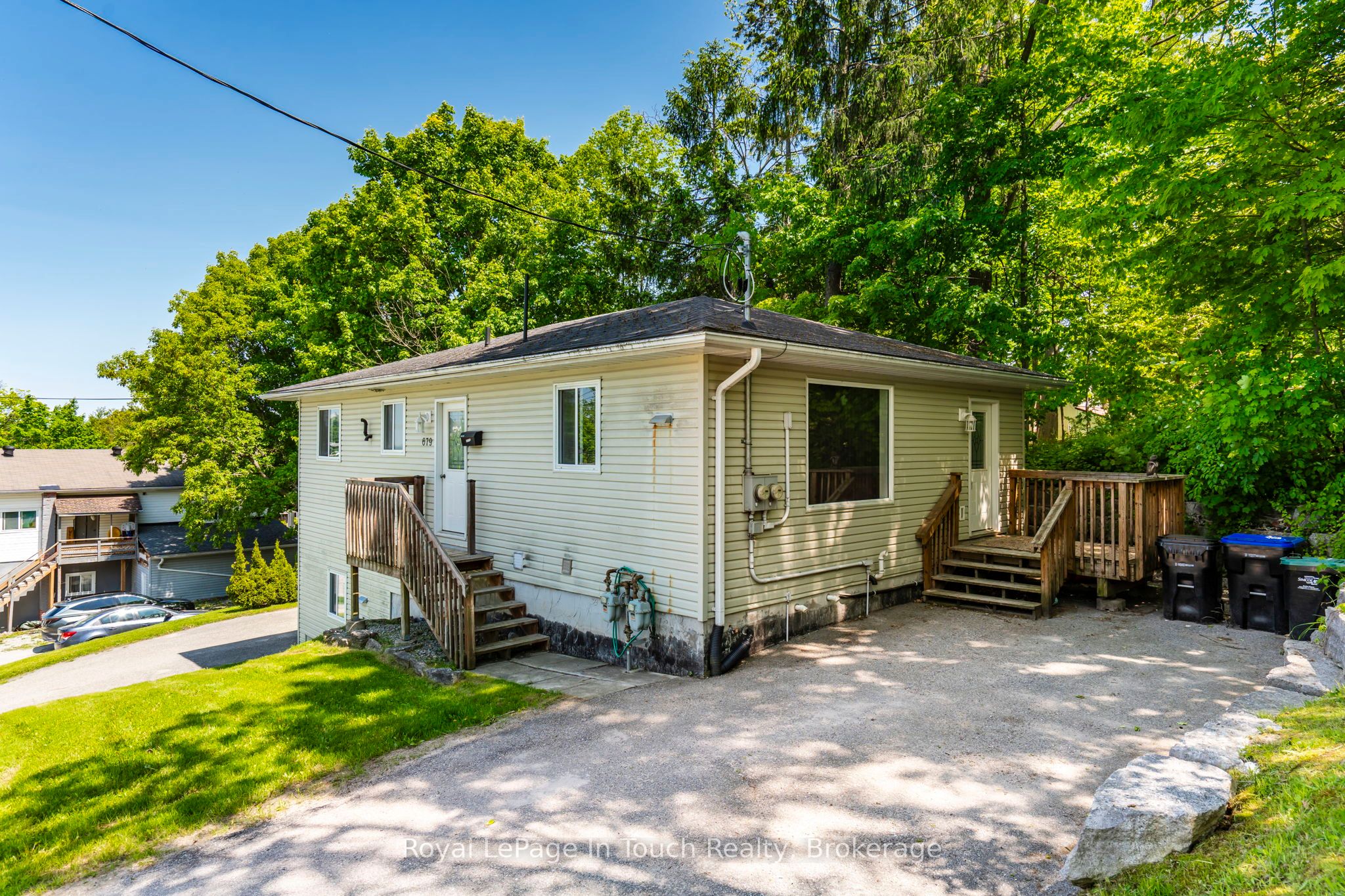 679 Montreal Street Property Photo 8