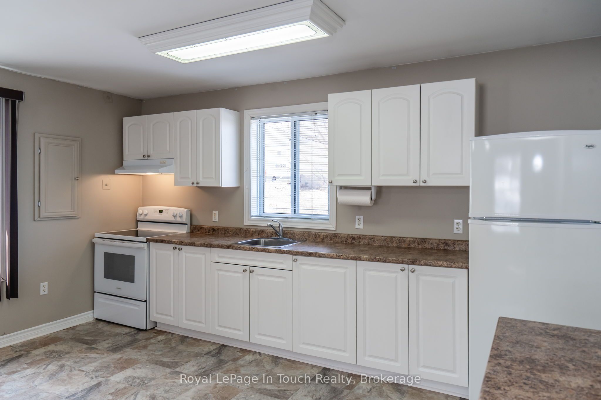 679 Montreal Street Property Photo 12