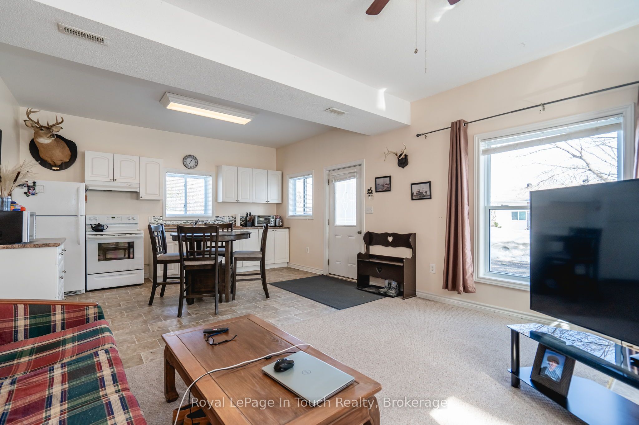 679 Montreal Street Property Photo 30