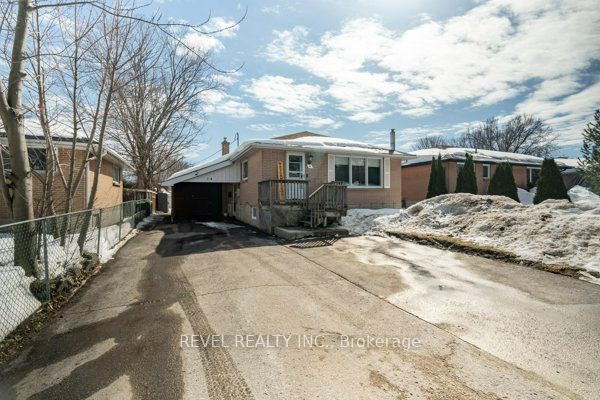 34 Bothwell Crescent Property Photo 1