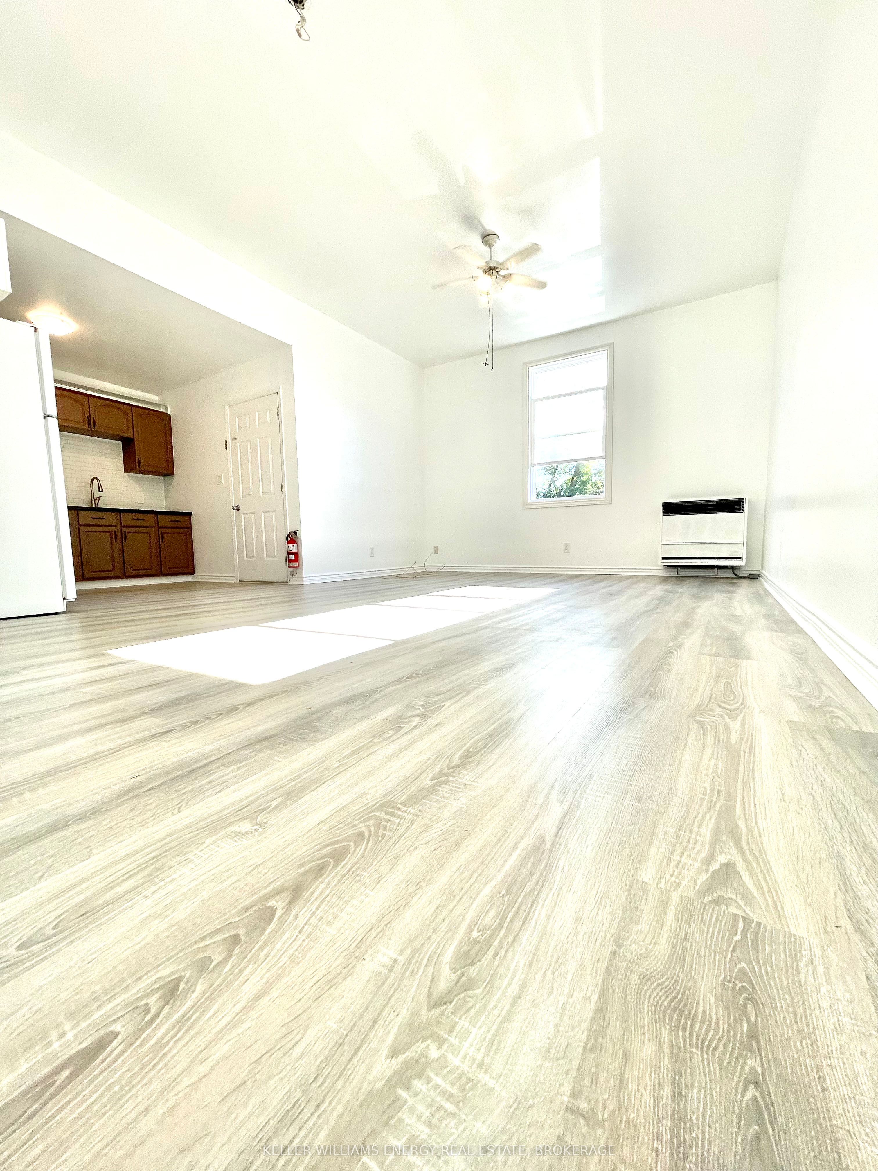 98 Bayfield Street Property Photo 4