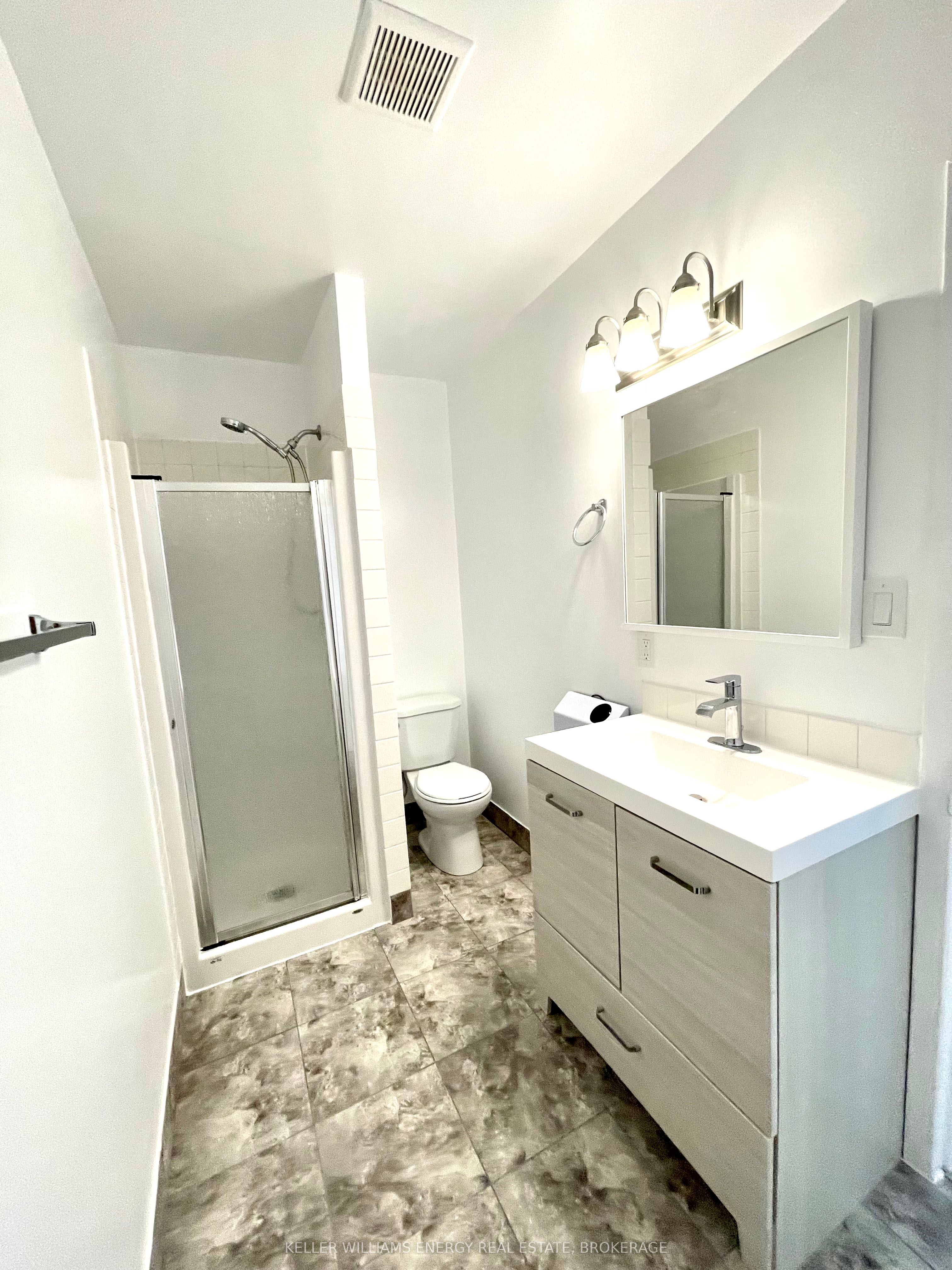 98 Bayfield Street Property Photo 6