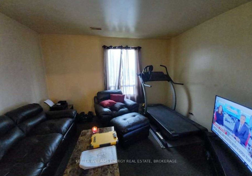 98 Bayfield Street Property Photo 13