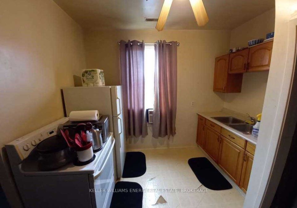 98 Bayfield Street Property Photo 15