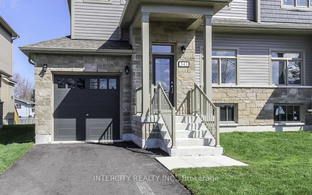 343 Quebec Street Property Photo 2