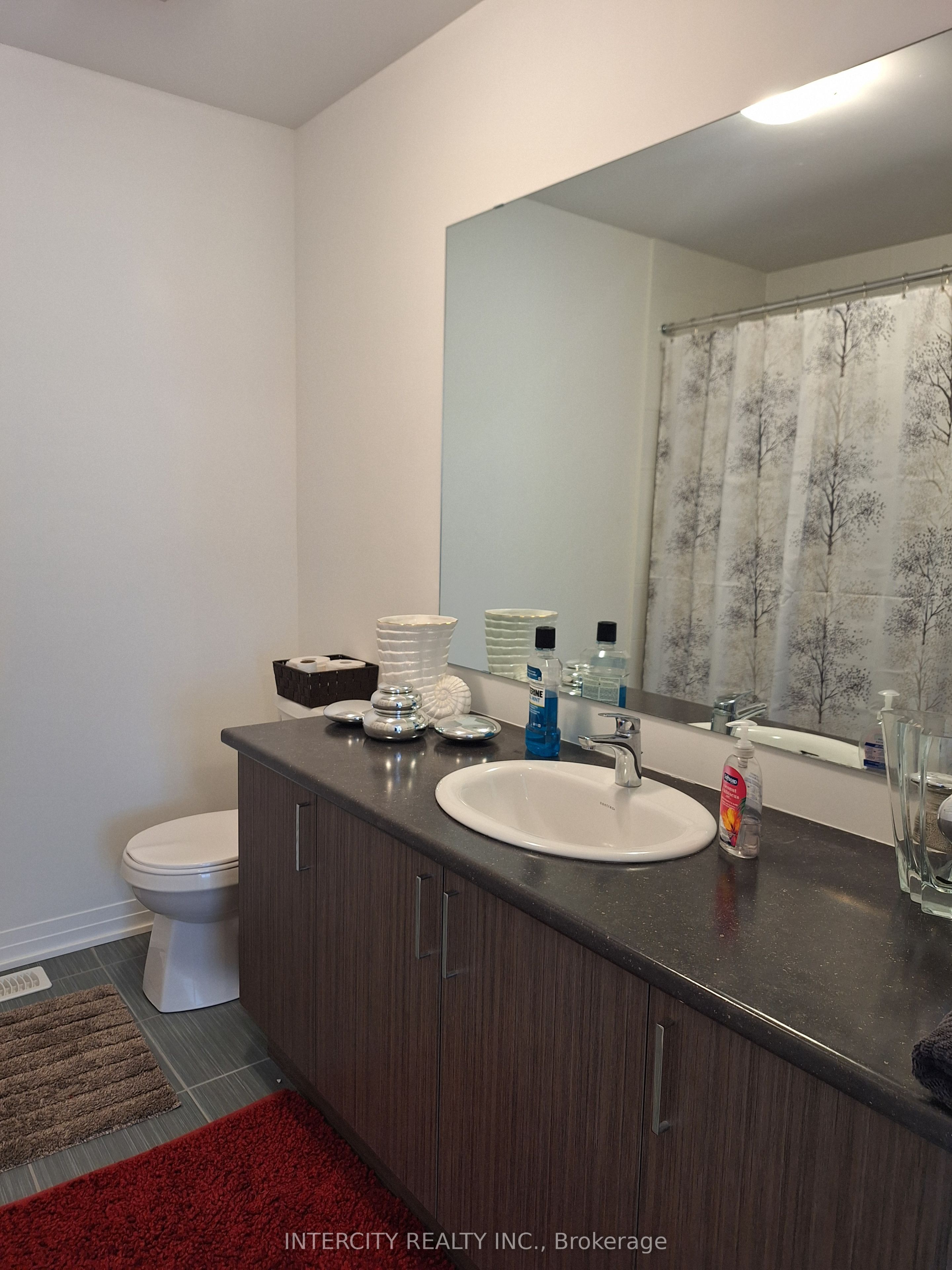 343 Quebec Street Property Photo 16