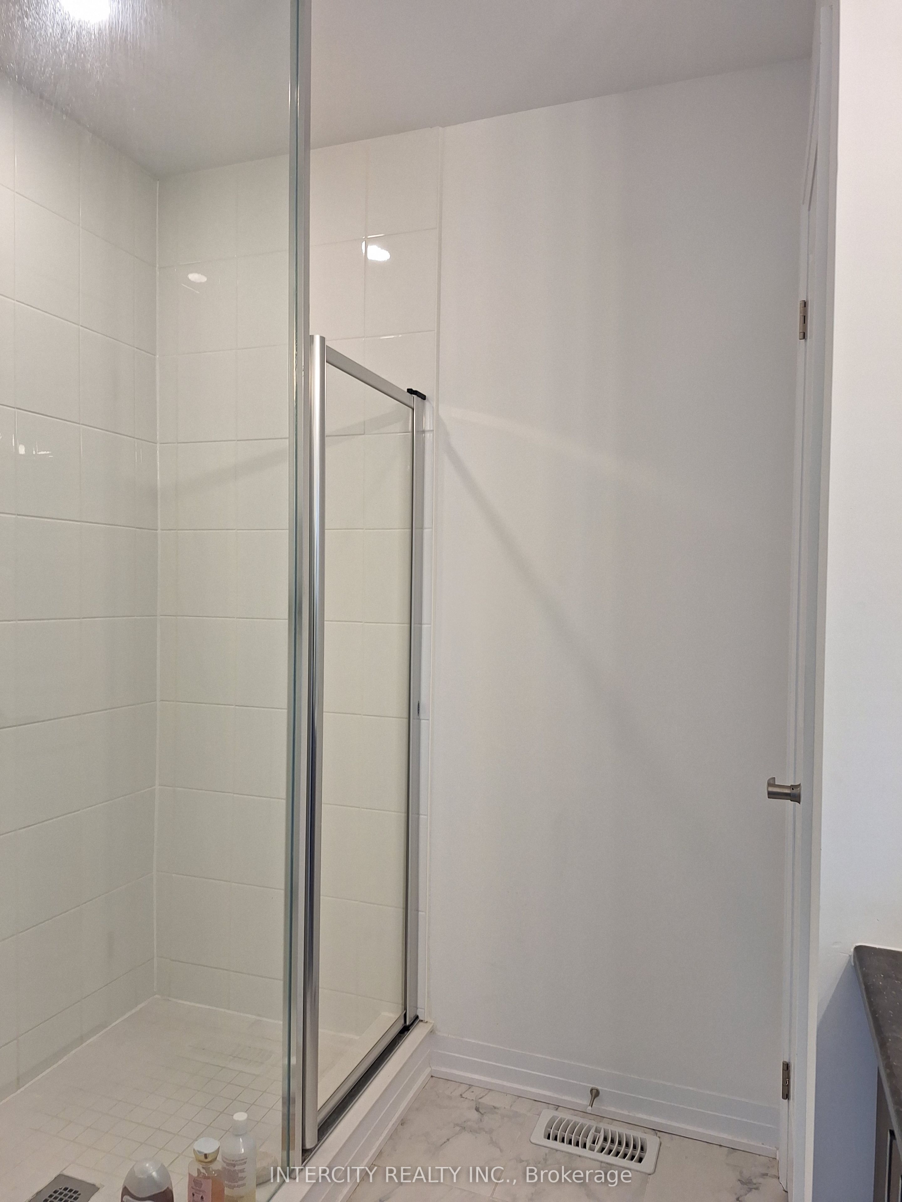 343 Quebec Street Property Photo 17