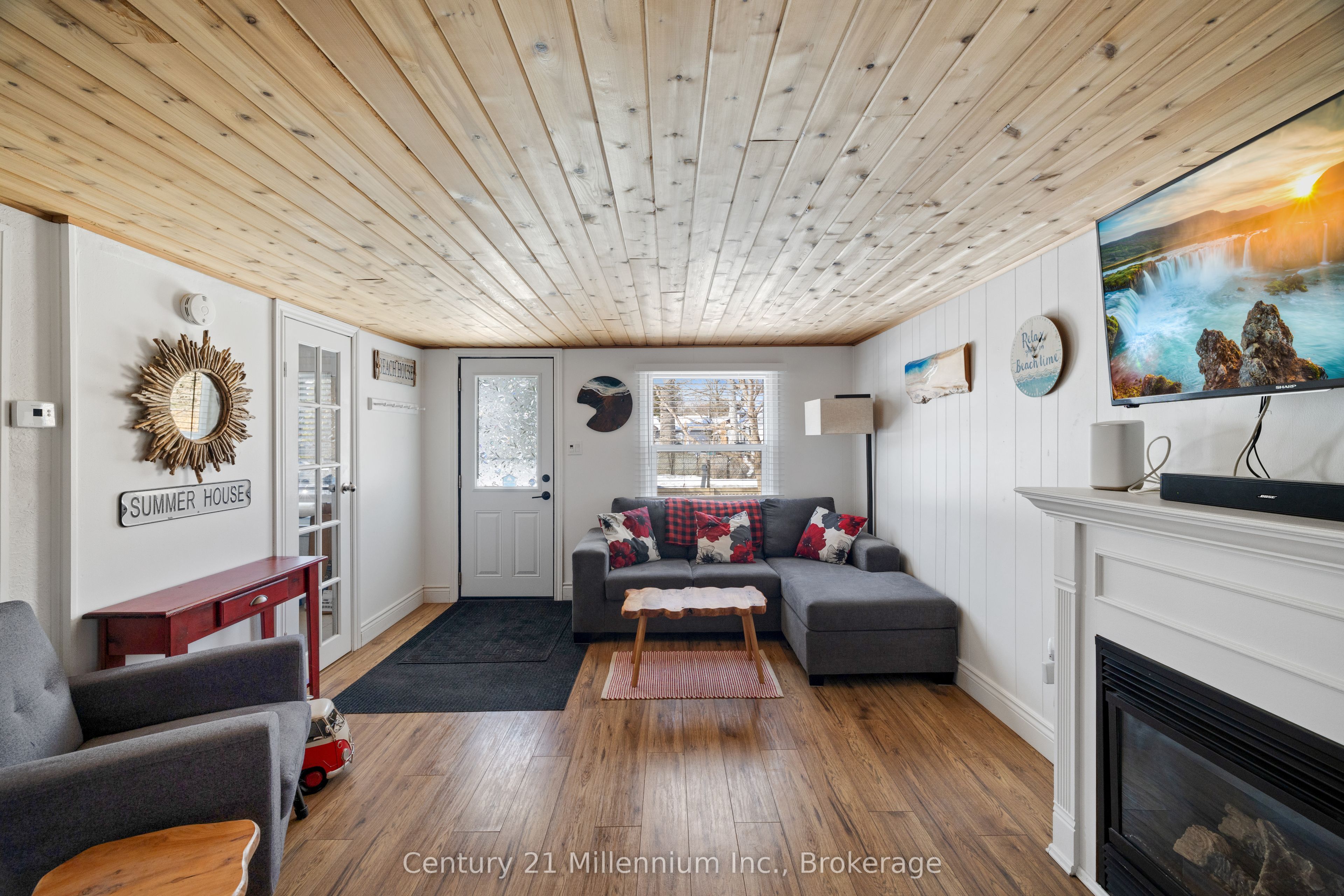 7 69th Street N Property Photo 8