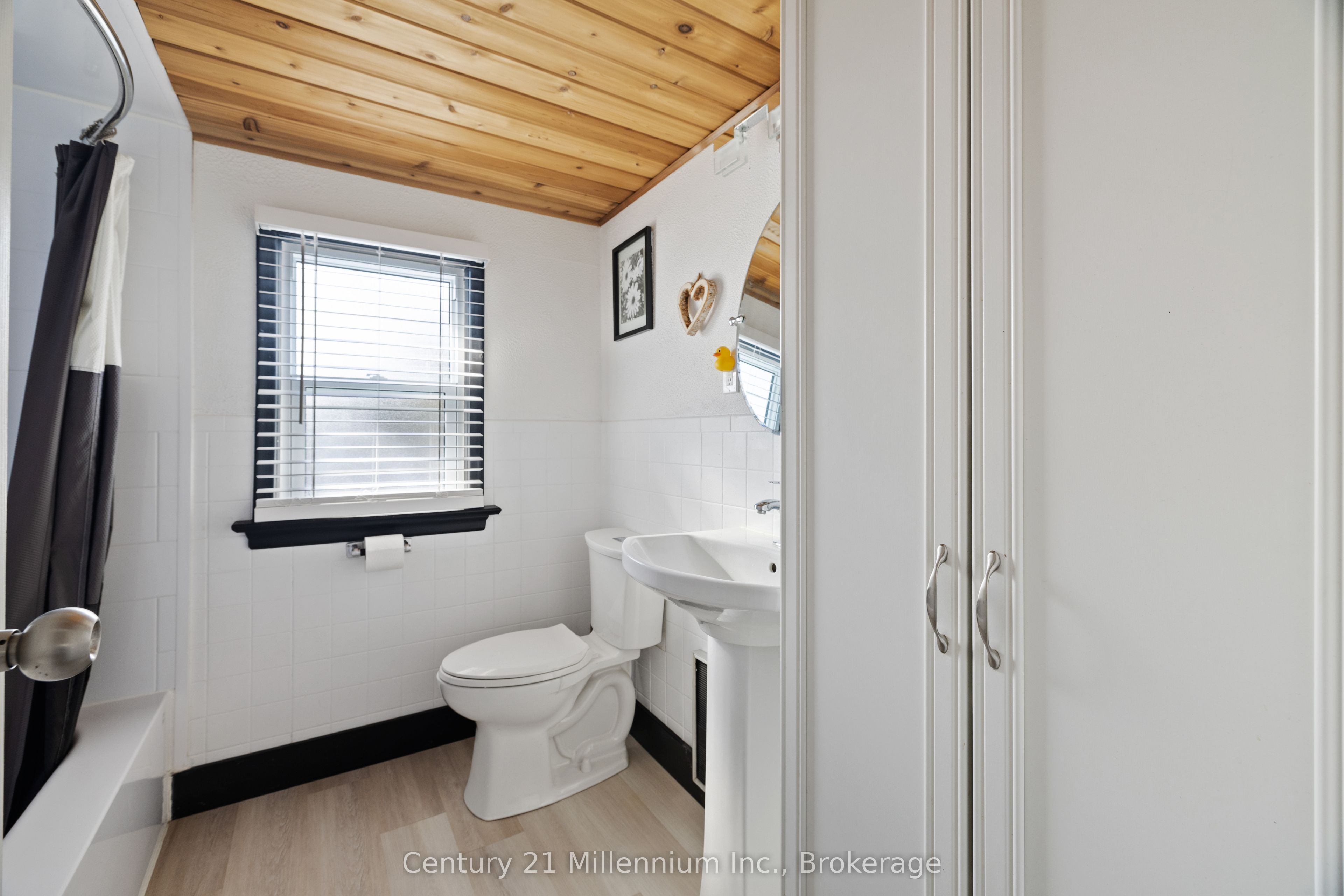 7 69th Street N Property Photo 13