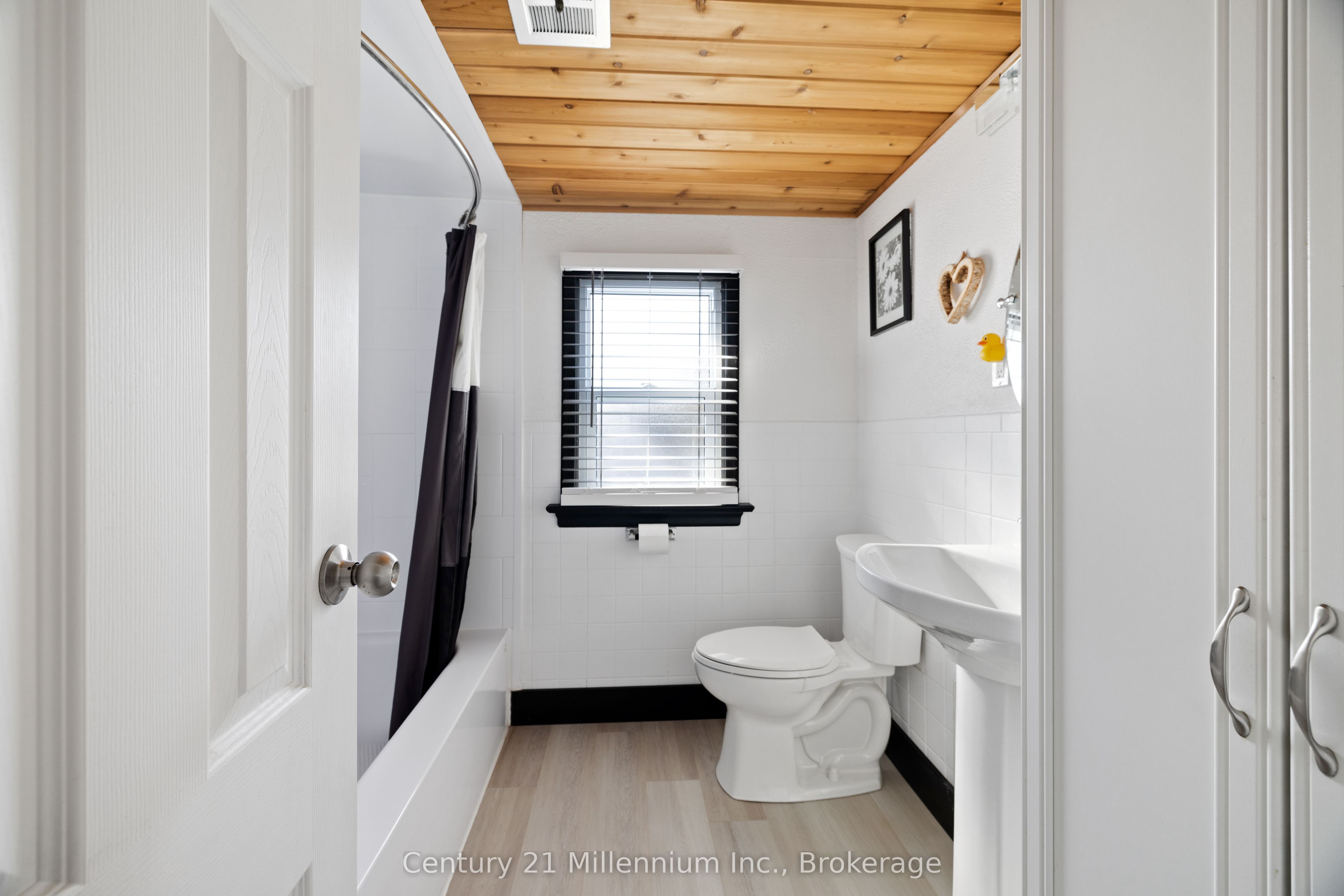 7 69th Street N Property Photo 14