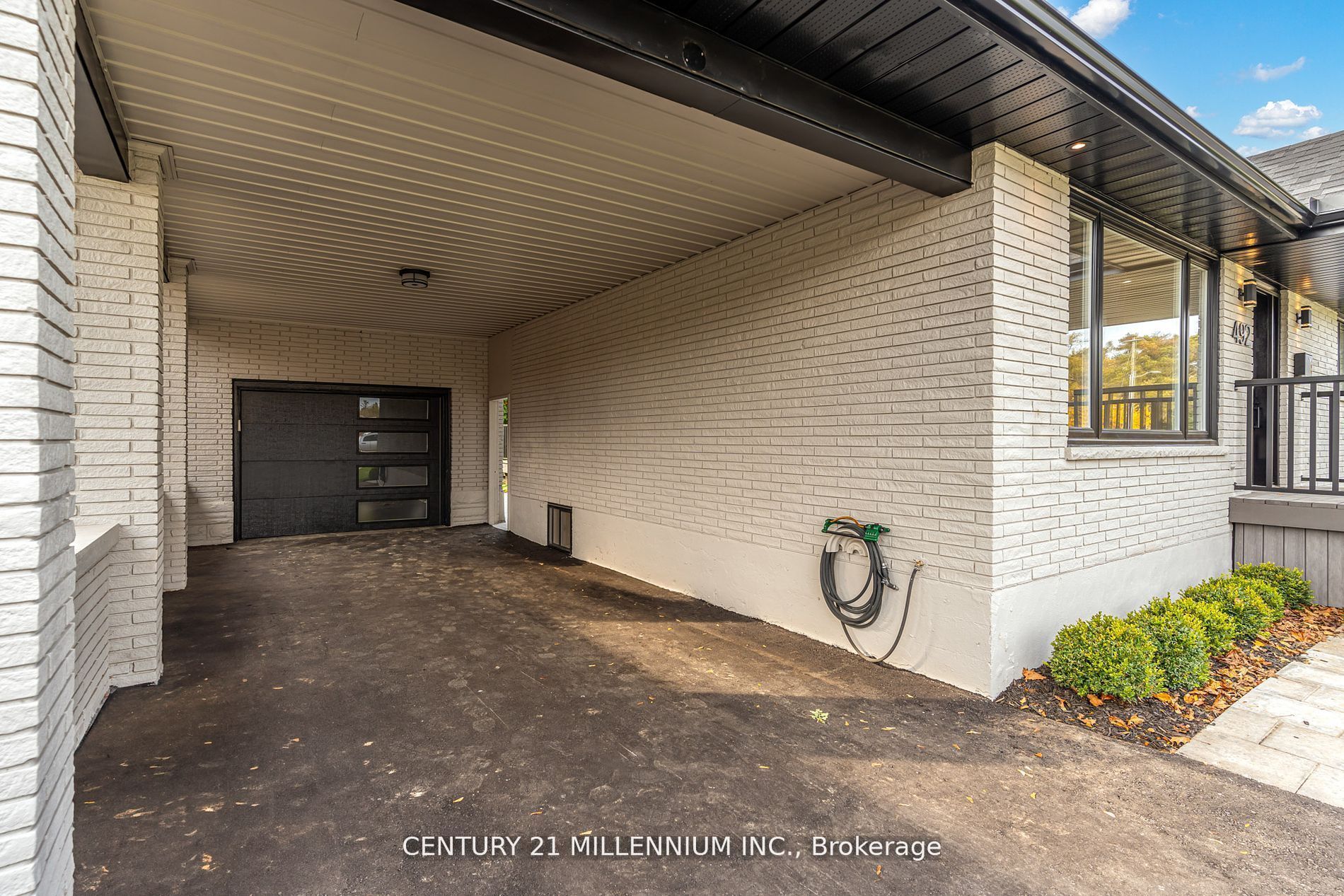 492 Birch Street Property Photo 4