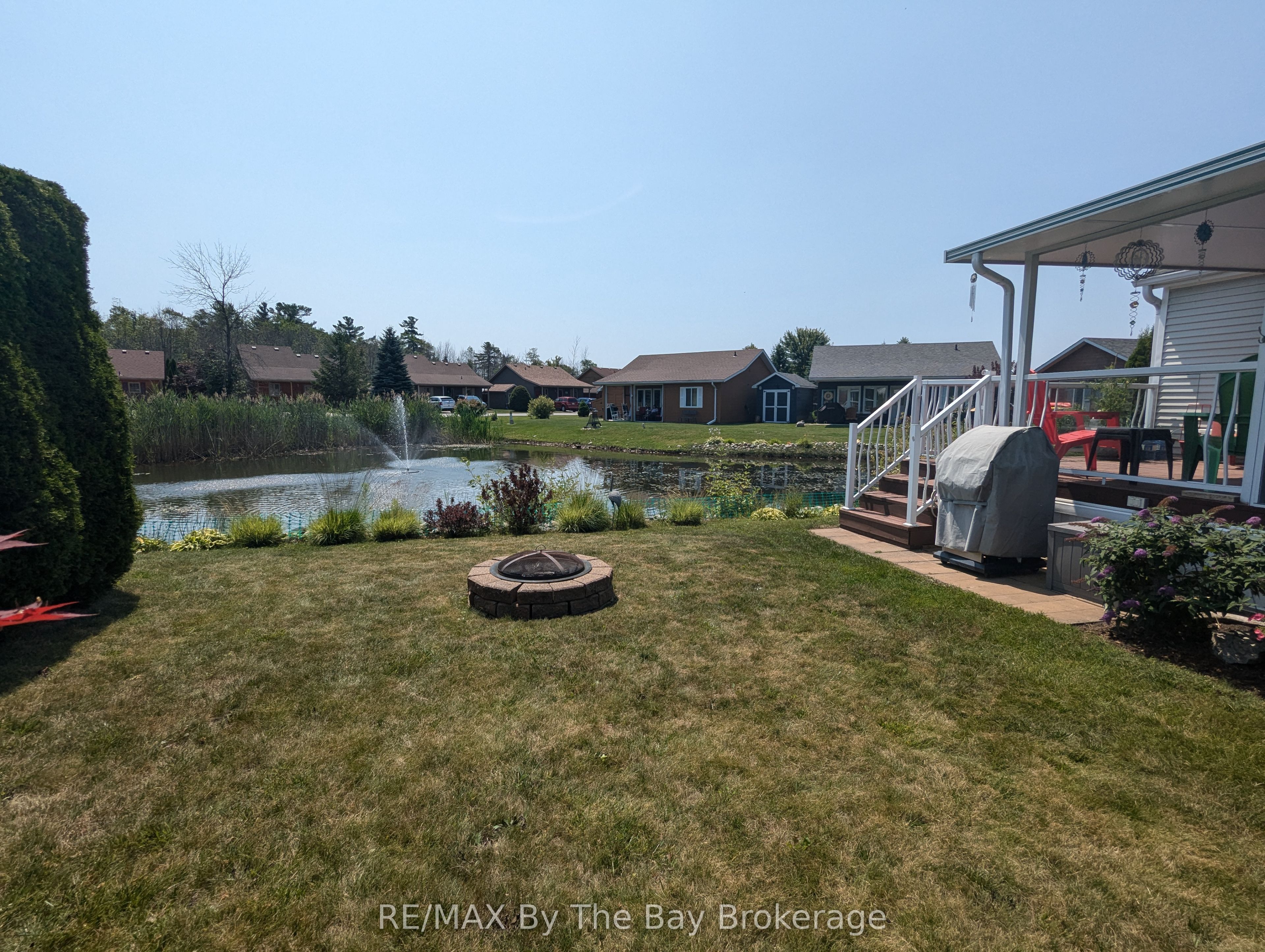 6 Huron Circle Property Photo 3
