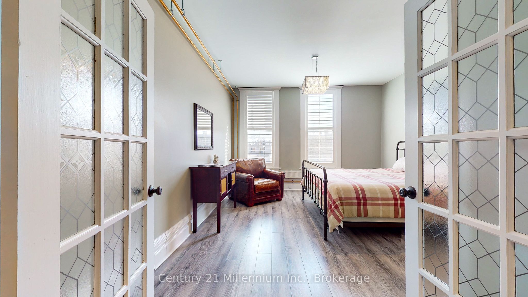 124 Hurontario Street Property Photo 19