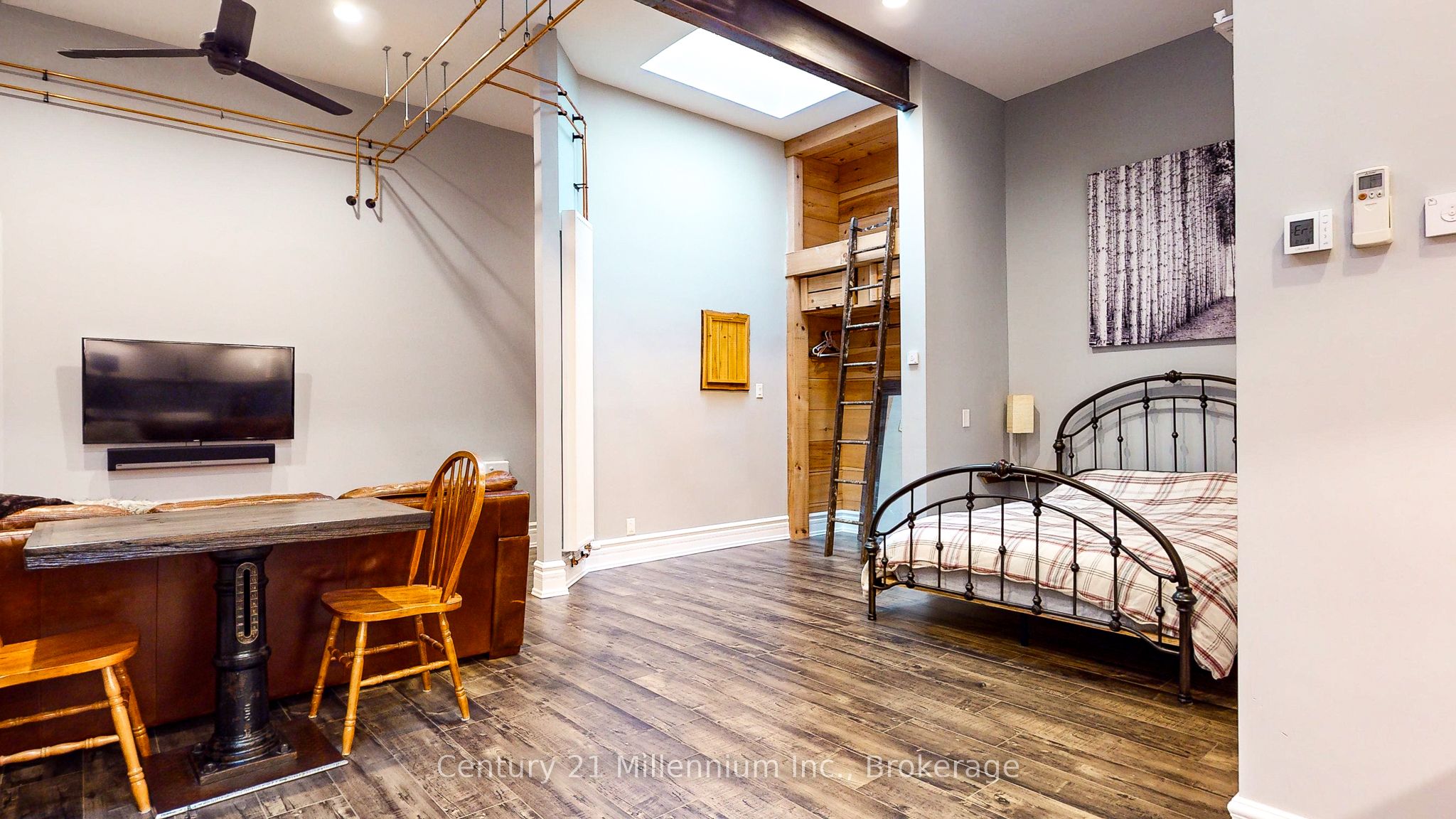 124 Hurontario Street Property Photo 27