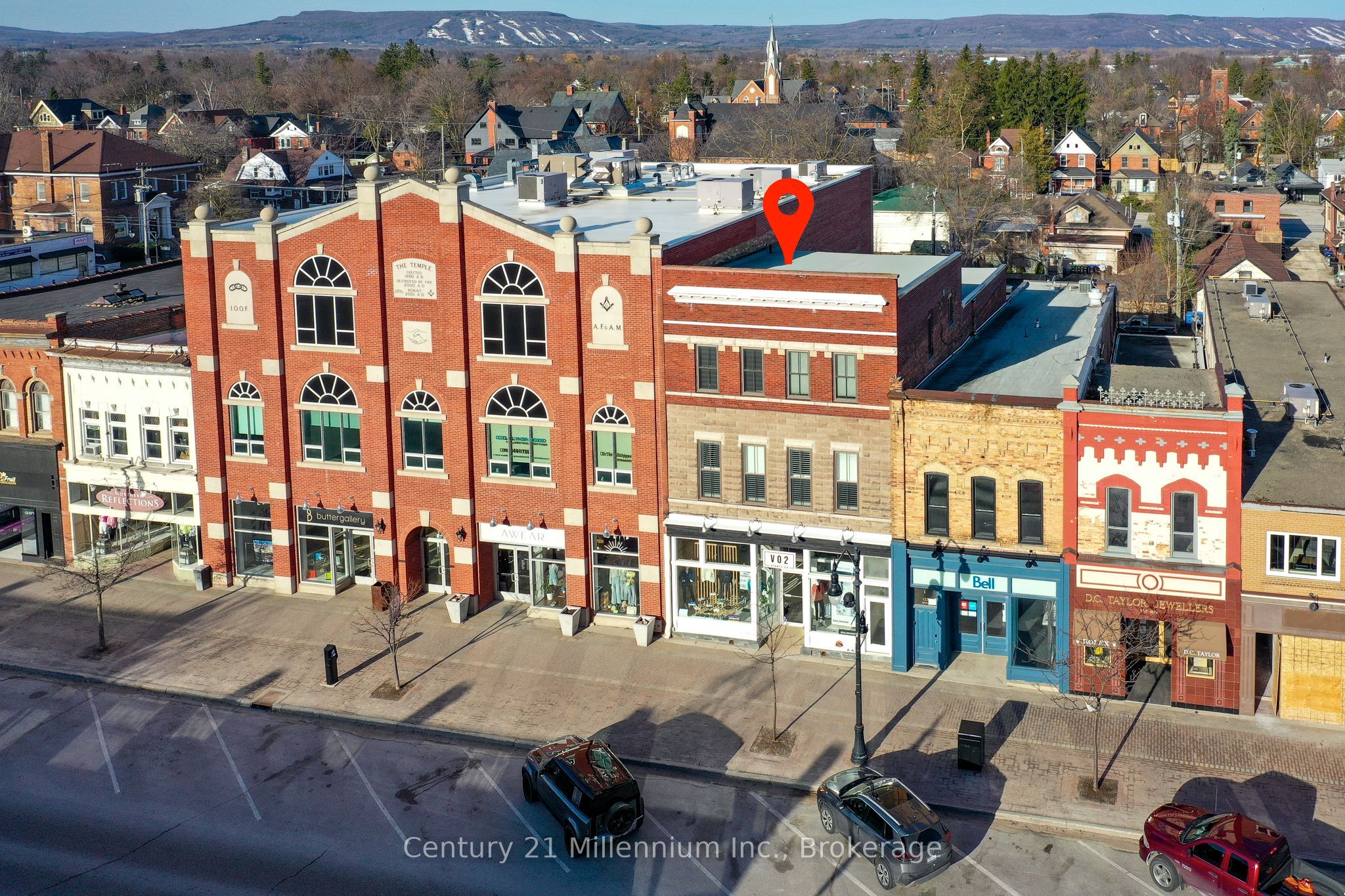 124 Hurontario St Property Photo