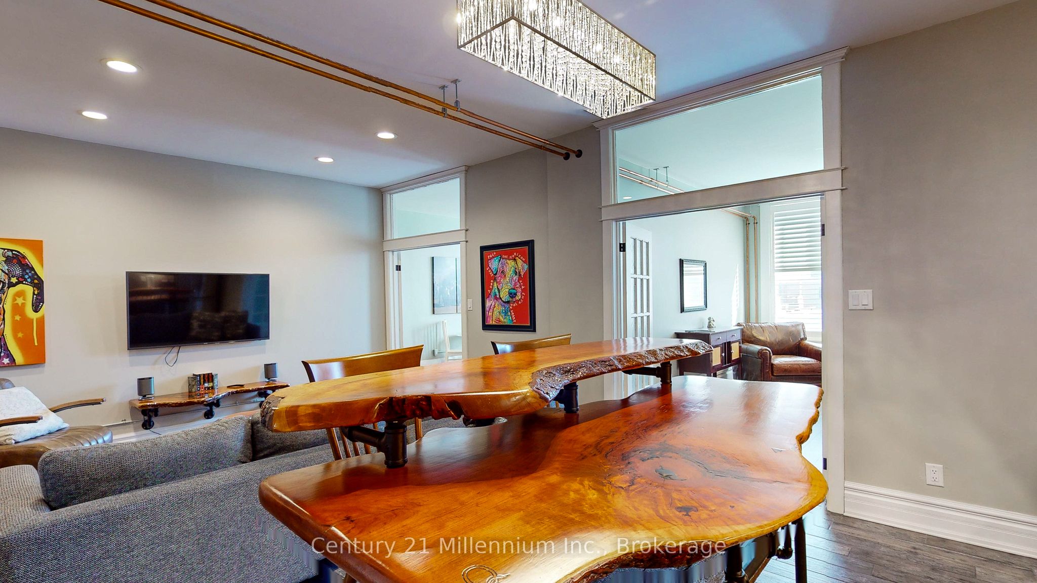 124 Hurontario Street Property Photo 18