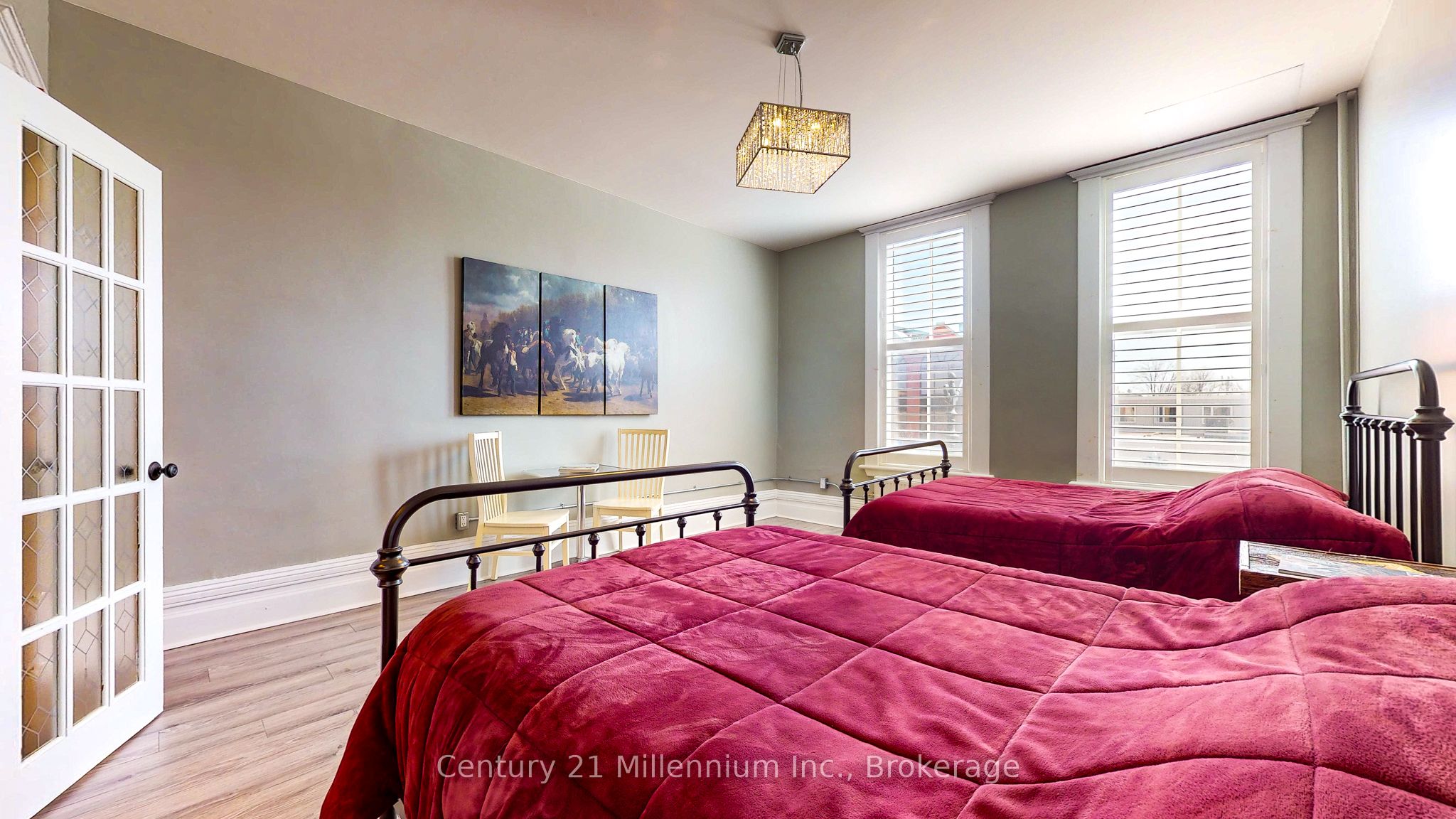 124 Hurontario Street Property Photo 23