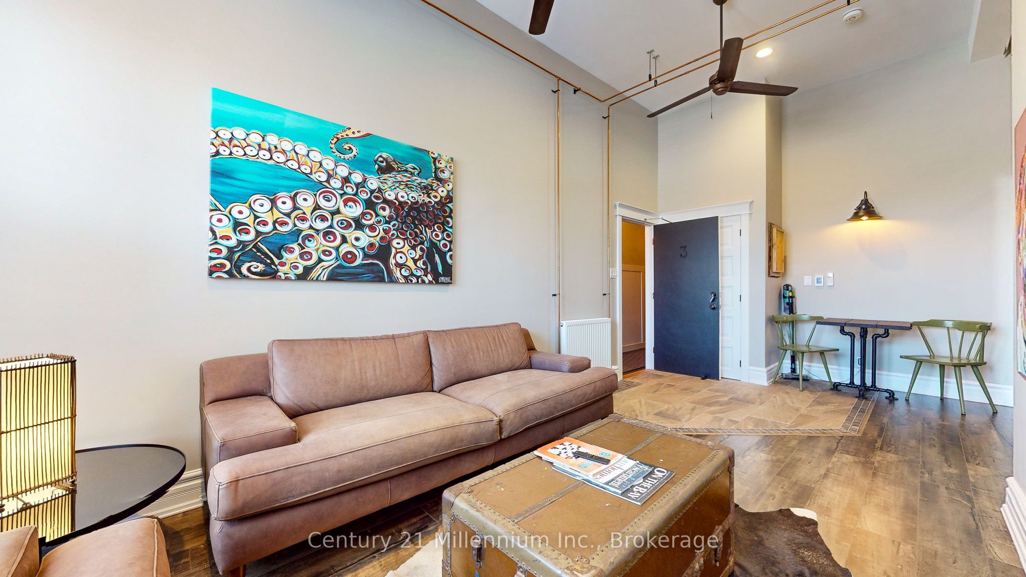 124 Hurontario Street Property Photo 29