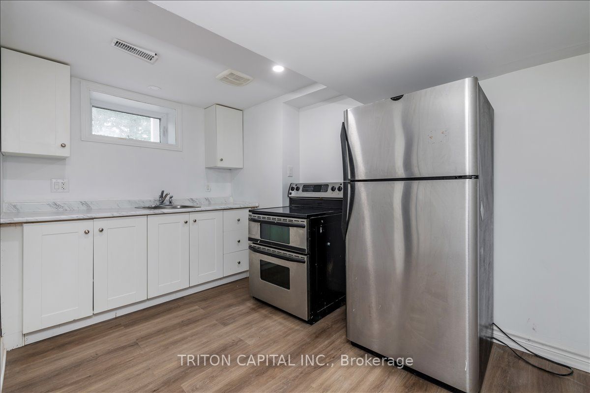 #lower - 54 Henry Street Property Photo
